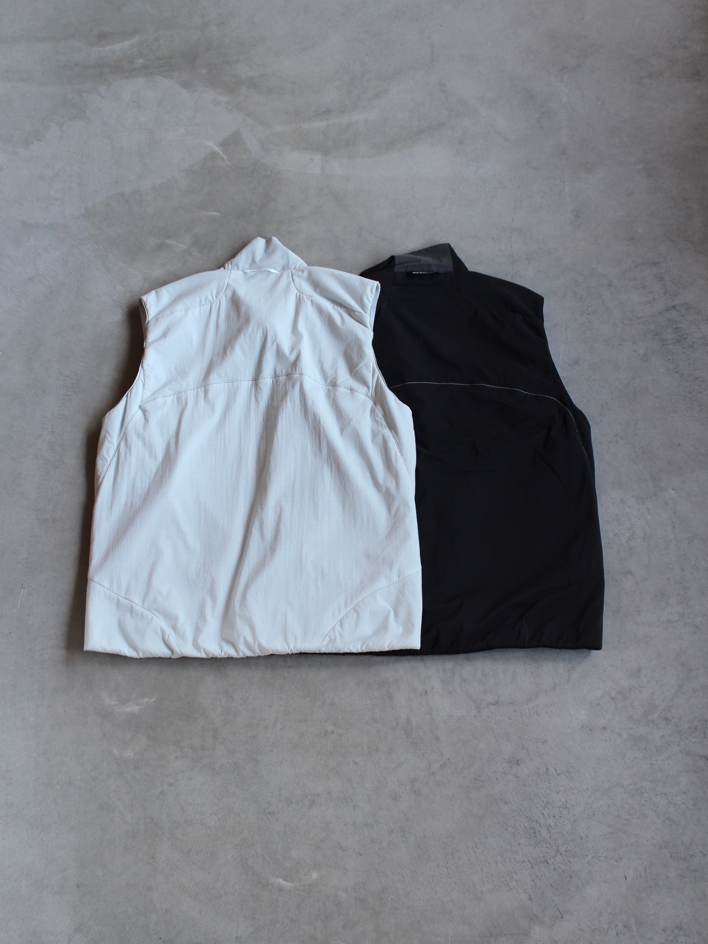 and wander アンドワンダー【alpha AIR vest】 | LARGE LAB TOWN