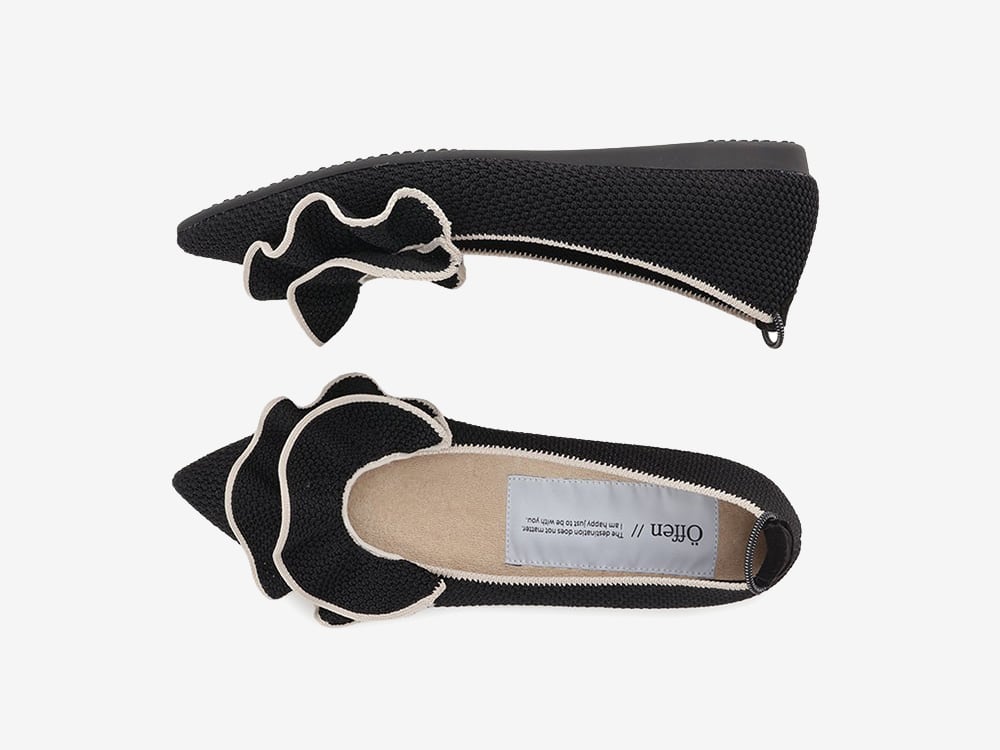 pointed-FRIN / BLACK & BEIGE | Offen