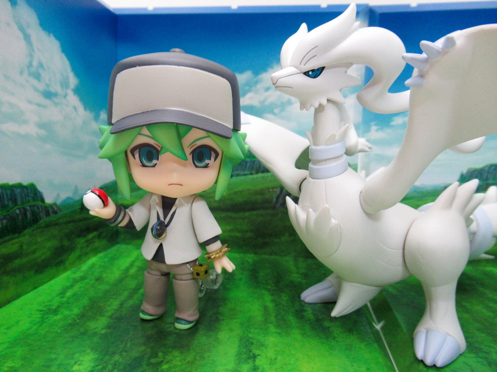 537】 N 小物パーツ レシラム ねんどろいど | ホビー通販 アニホープ