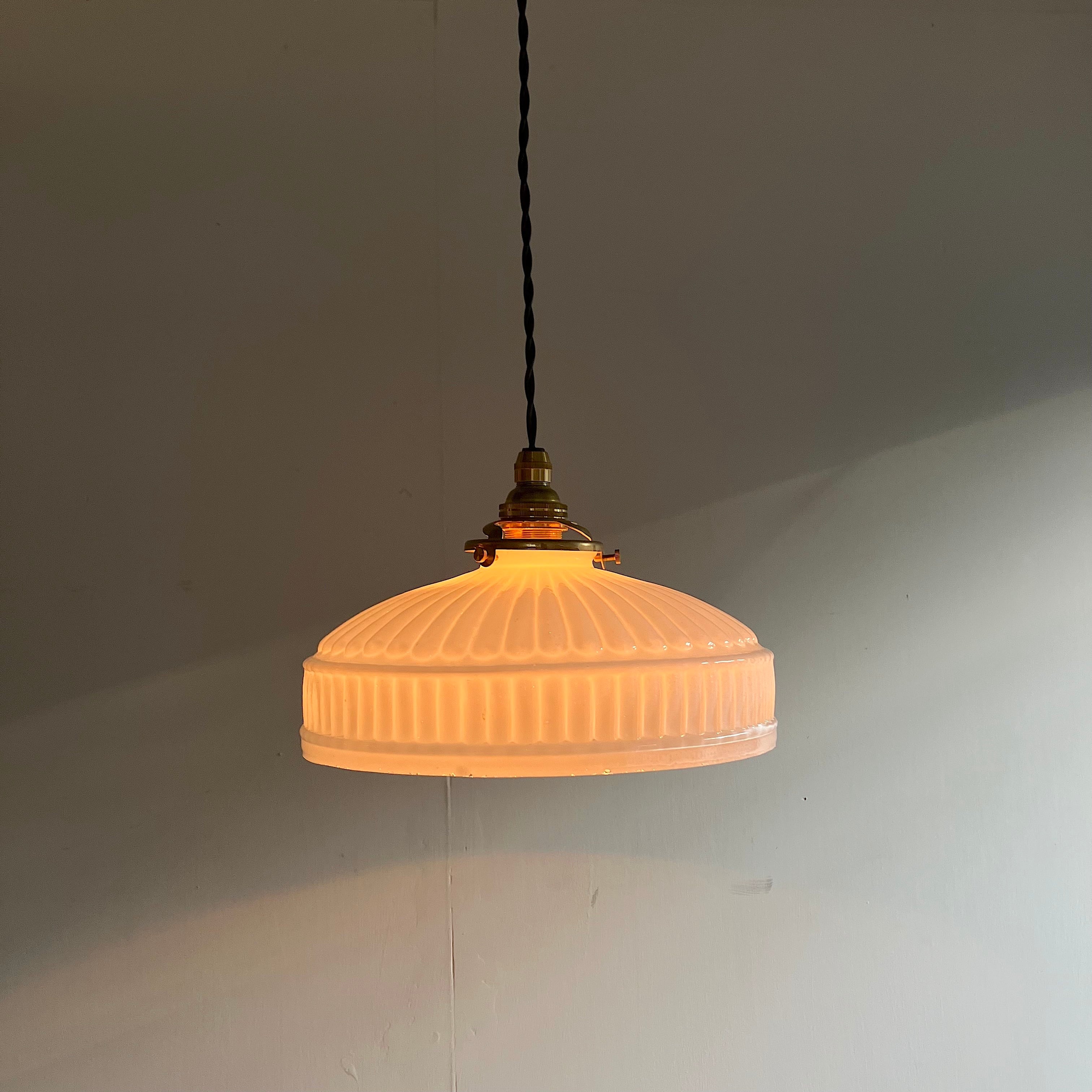 大正乳白硝子ランプシェード/ japan antiqu | 夏ノ庭 アトリエ