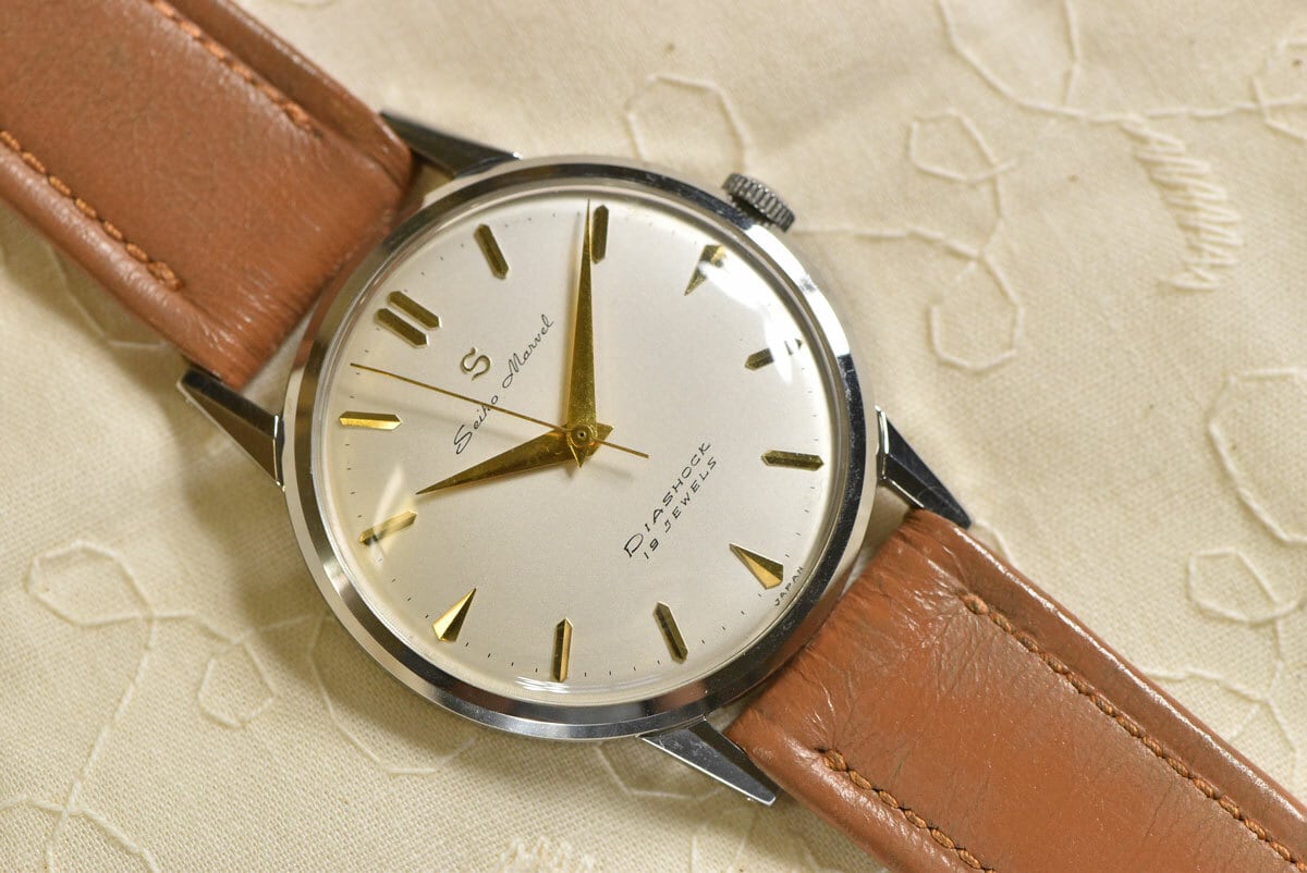 メンズ】セイコー マーベル 19石 Sマーク 赤機械の稀少モデル 廃業時計