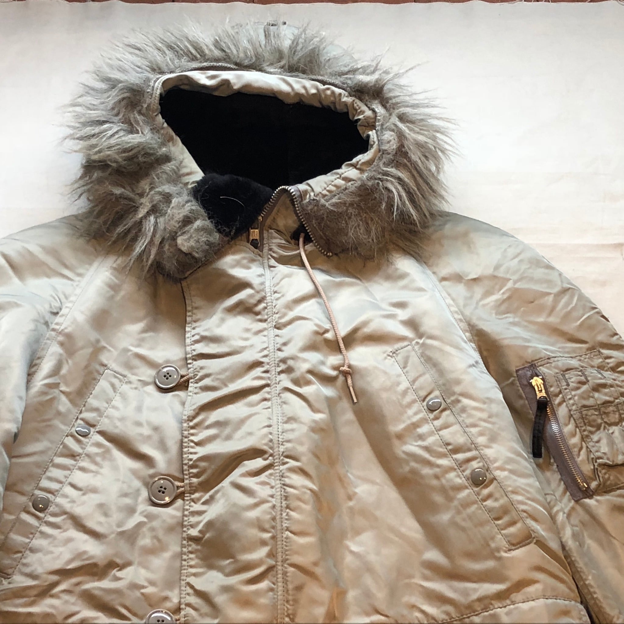 1990's Alpha Industries N-3B Silver Made in USA | aeugo