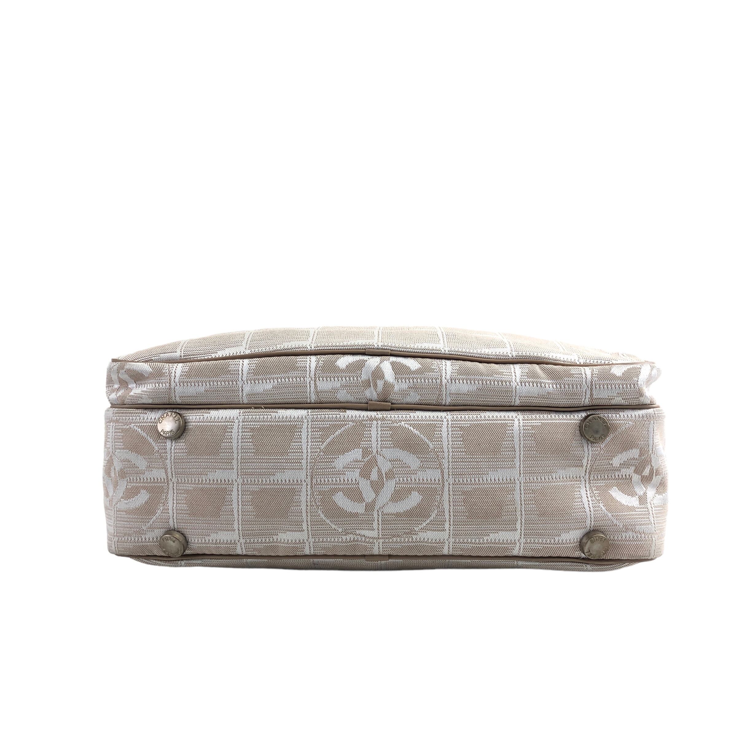 CHANEL シャネル ニュートラベルライン 2way ショルダーバッグ