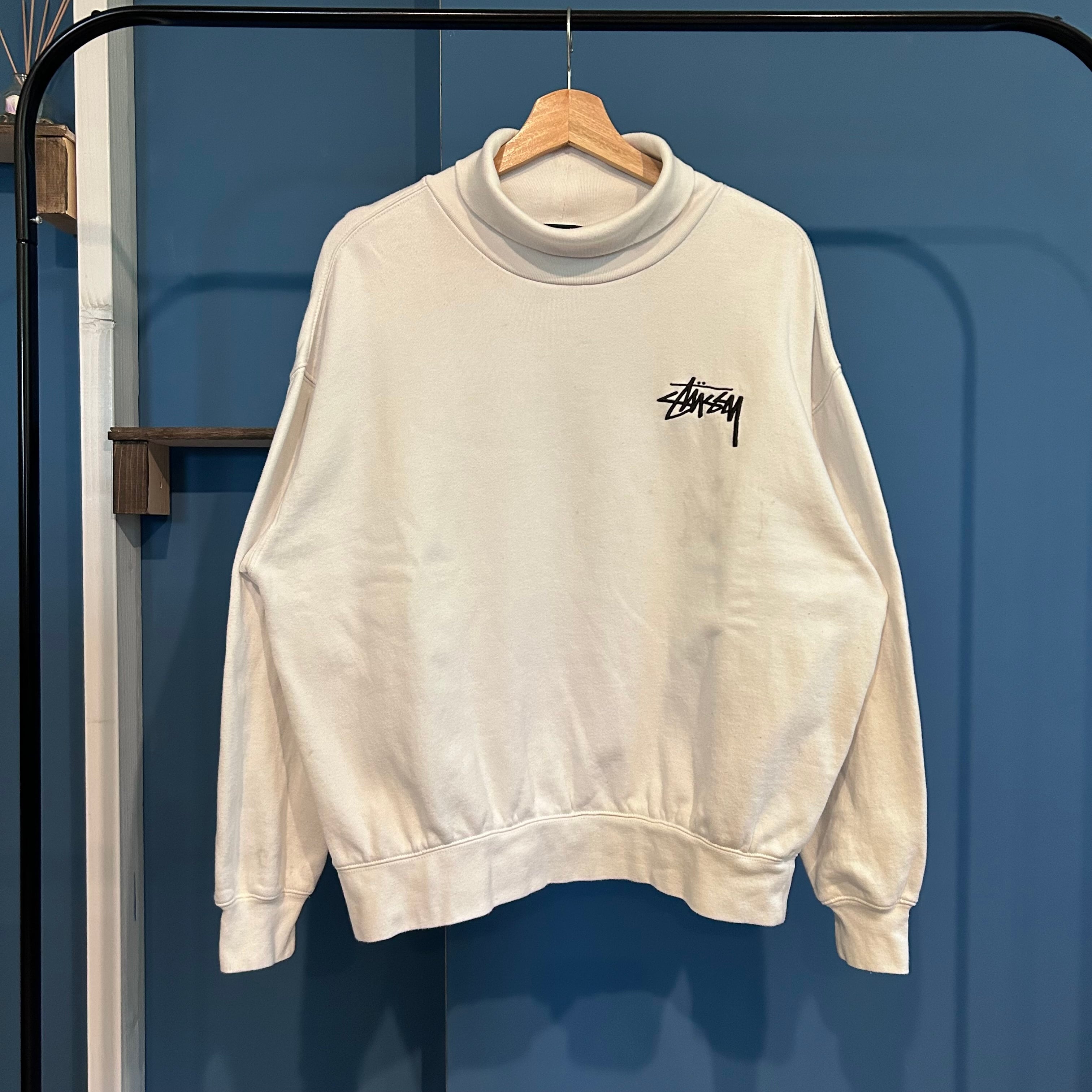 STUSSY】ステューシー スウェット ハイネック ワンポイント刺繍ロゴ