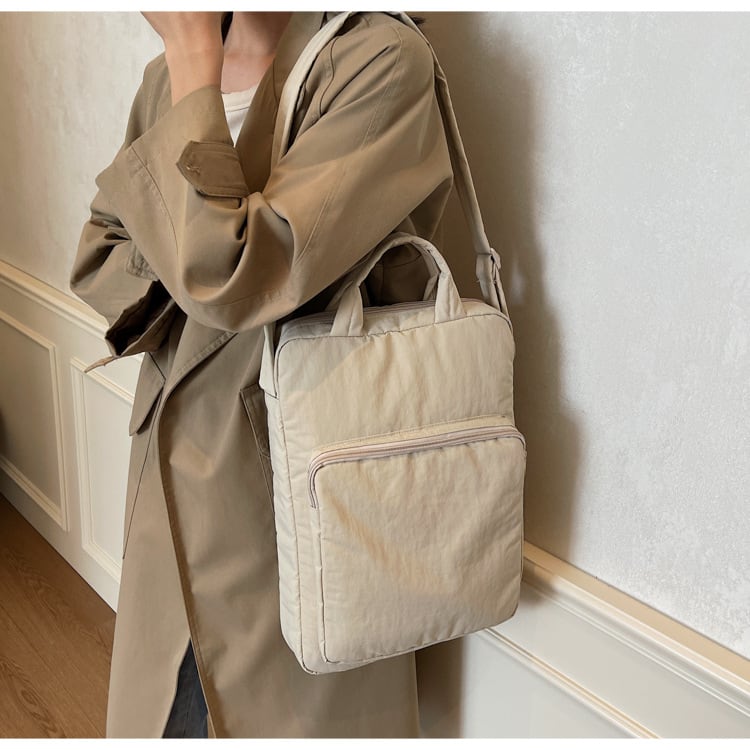 ノートPC収納◎ショルダーバッグ タブレットケース 防水 軽量 シンプル