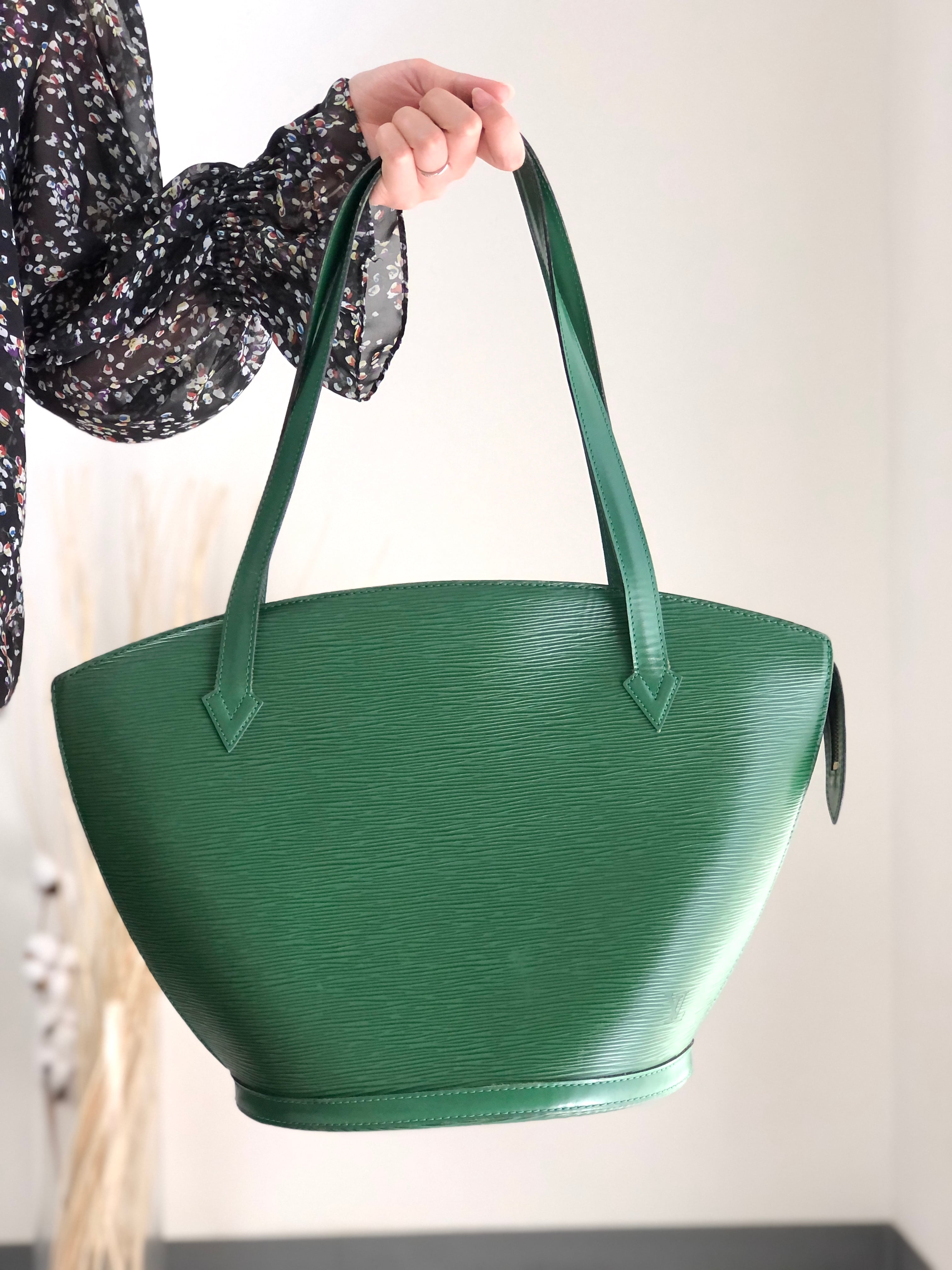 LOUIS VUITTON ルイヴィトン サンジャック エピ ショルダーバッグ