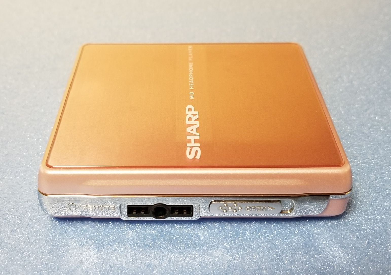 ポータブルMDプレーヤー SHARP MD-ST600 MDLP対応 完動品・動作保証