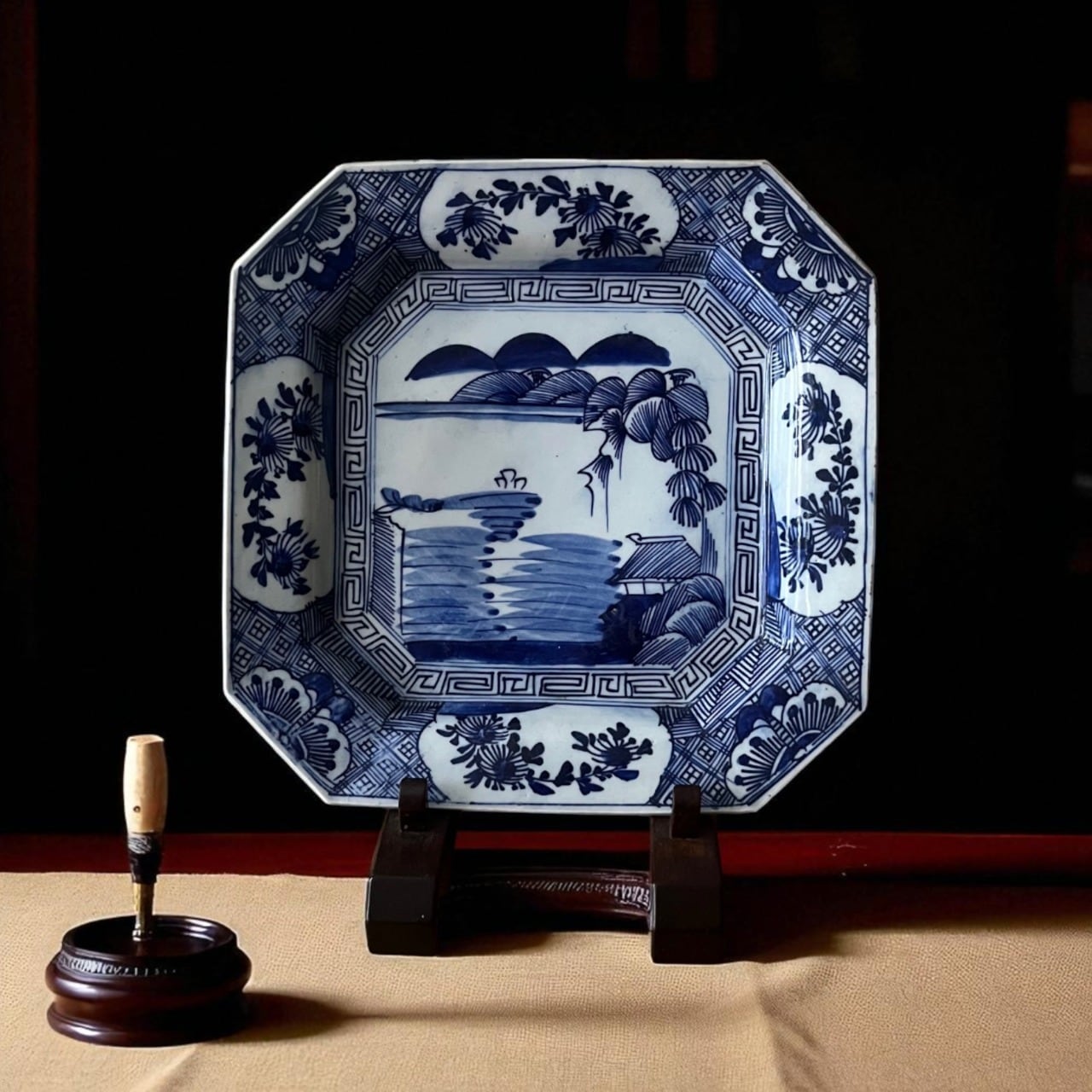 伊万里 染付 山水文 大角皿（江戸幕末期）｜30cm×30cm 高さ5cm | 古