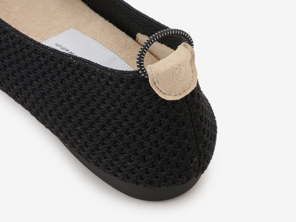 pointed-RBON / BLACK | Offen