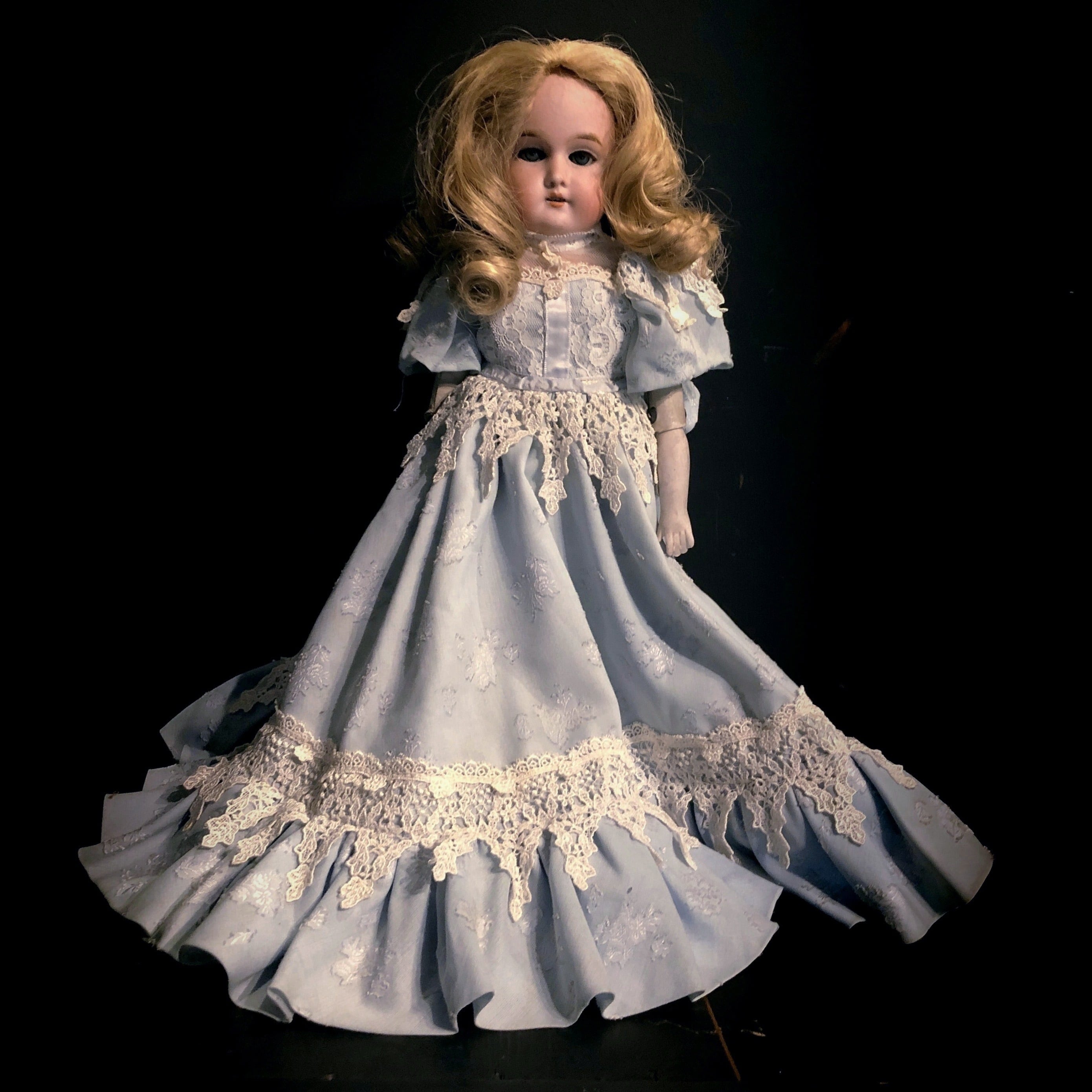 ドイツ製ビスクドール | メルキュール骨董店