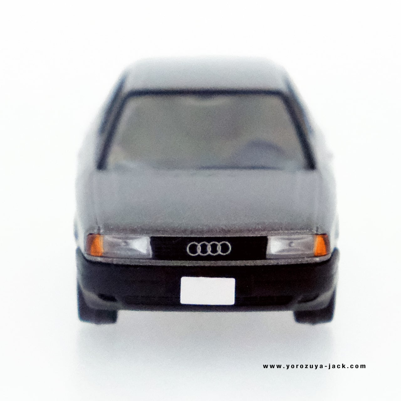 トミカリミテッドヴィンテージネオ LV-N86a アウディ 80 クワトロ