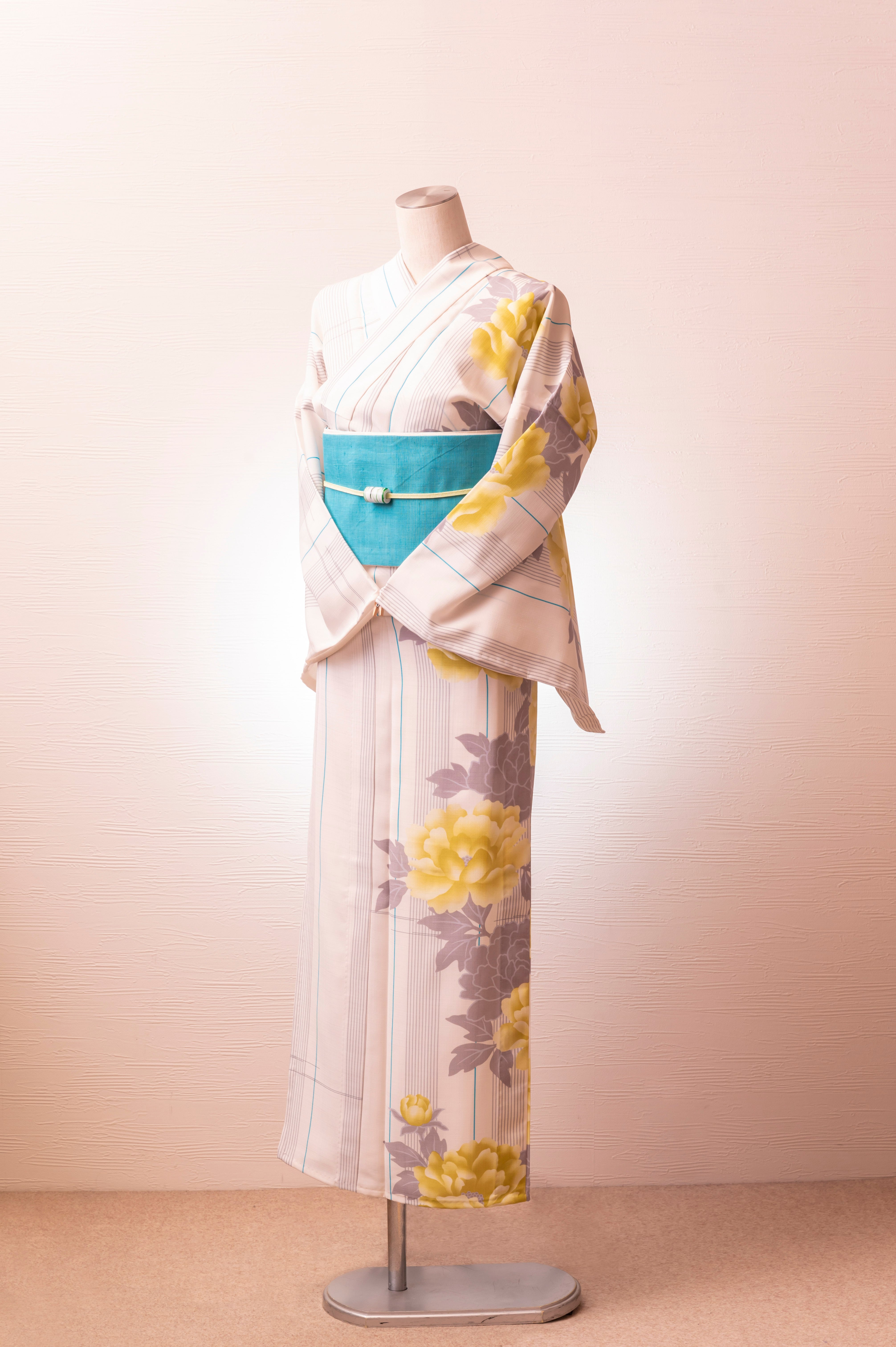 浴衣【撫松庵：片寄せ牡丹、着てみてわかるｼﾘｰｽﾞ】ｾｵα素材 | 和工房