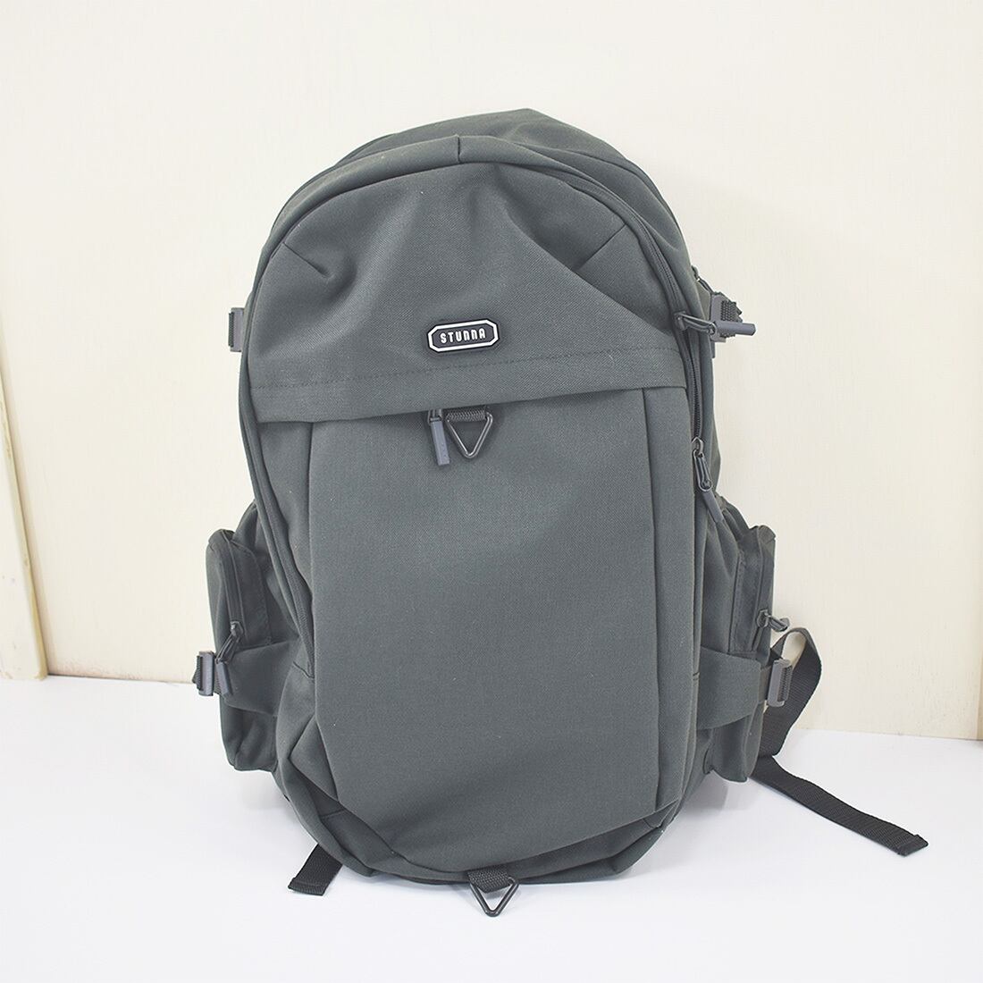 Tripled Decker Back Pack：ダークグレー | stunna