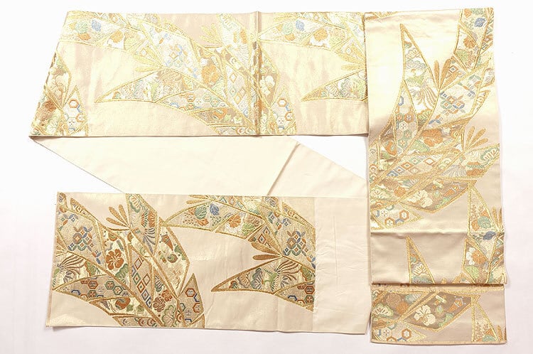 袋帯川島織物雲模様ヱ霞色紙模様金糸着物084a p