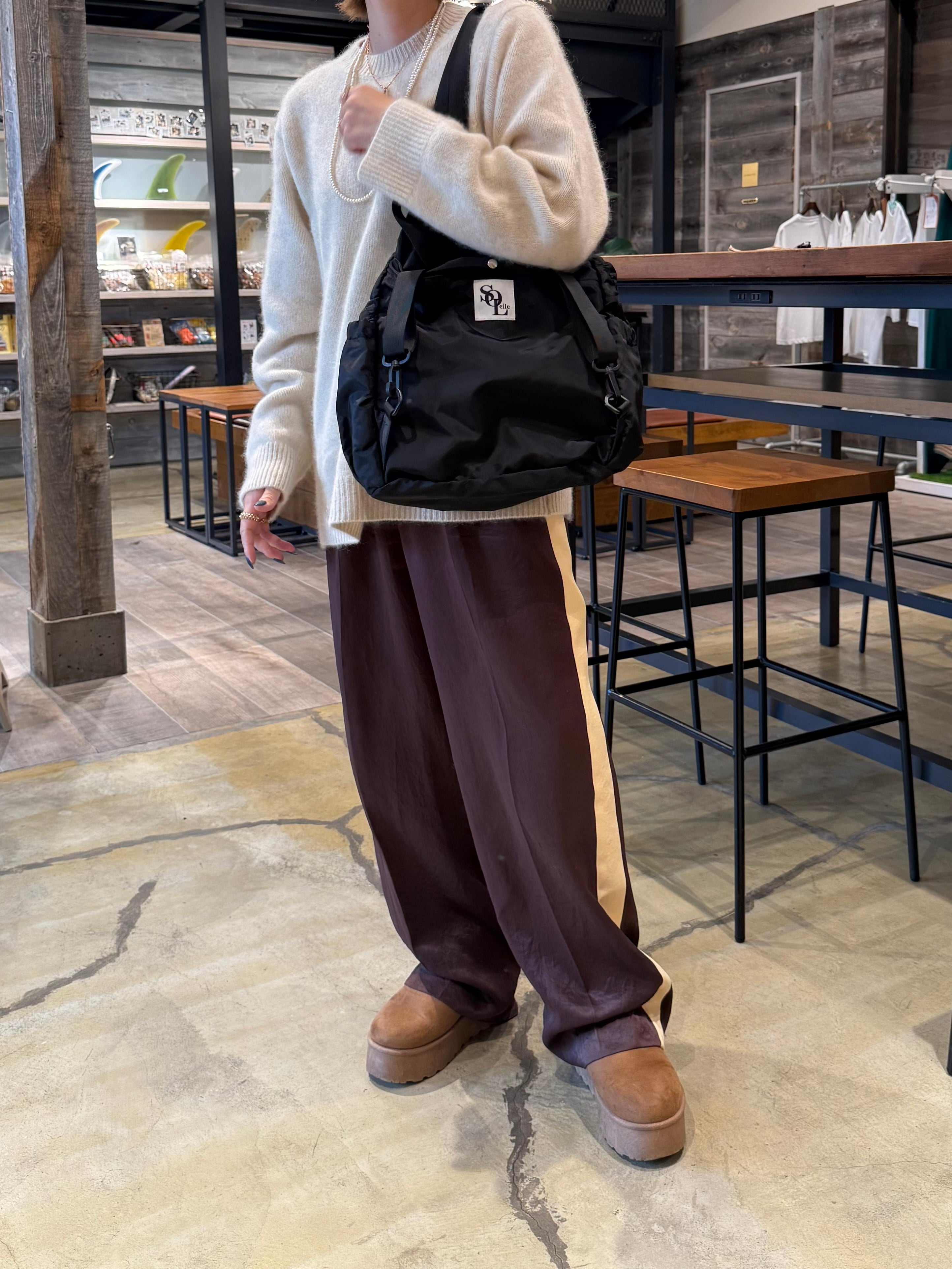 チャーム付きバッグシルバー | soleile