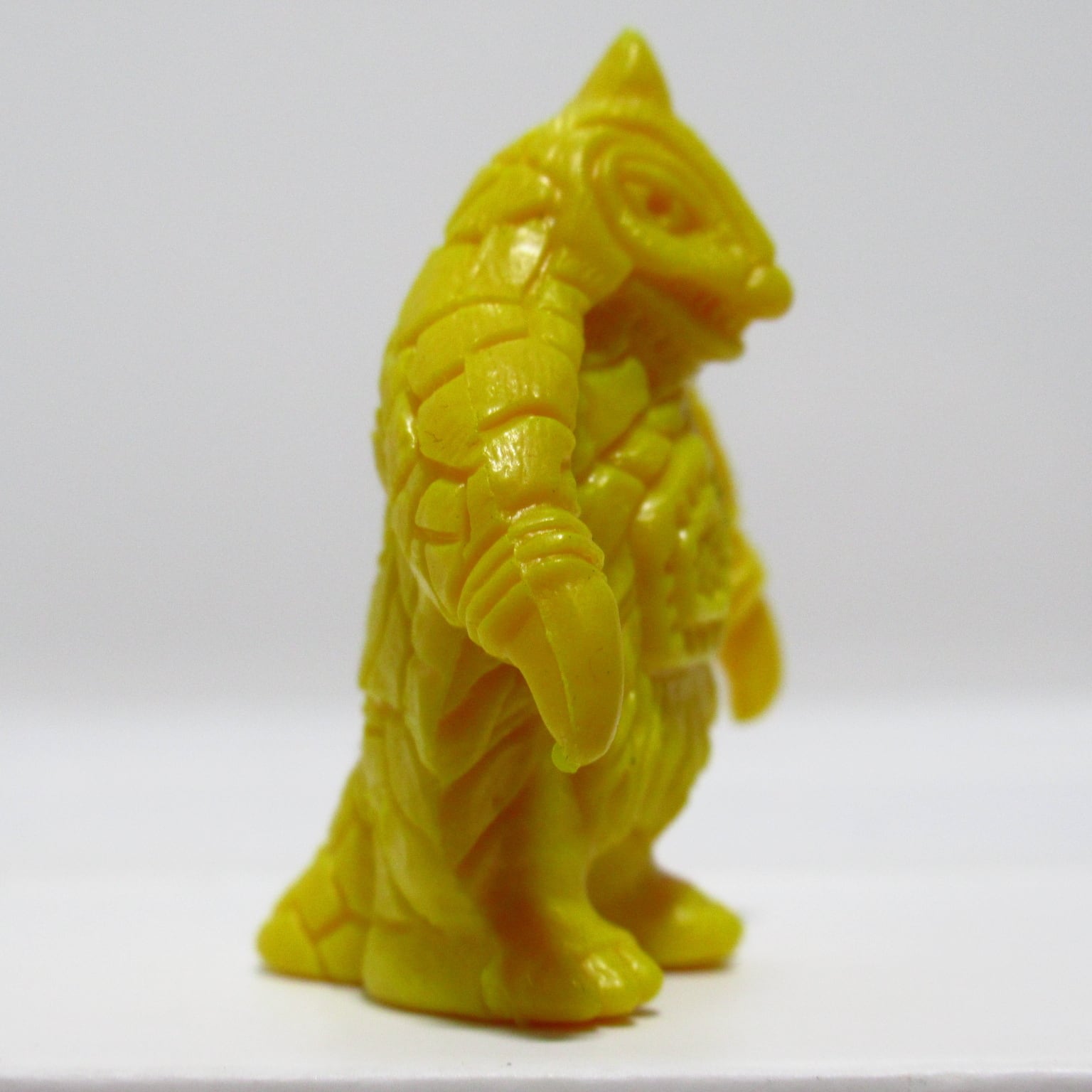 丸越 消しゴム 塩ビフィギュア ウルトラ怪獣 ベムスター黄色 [$2-13