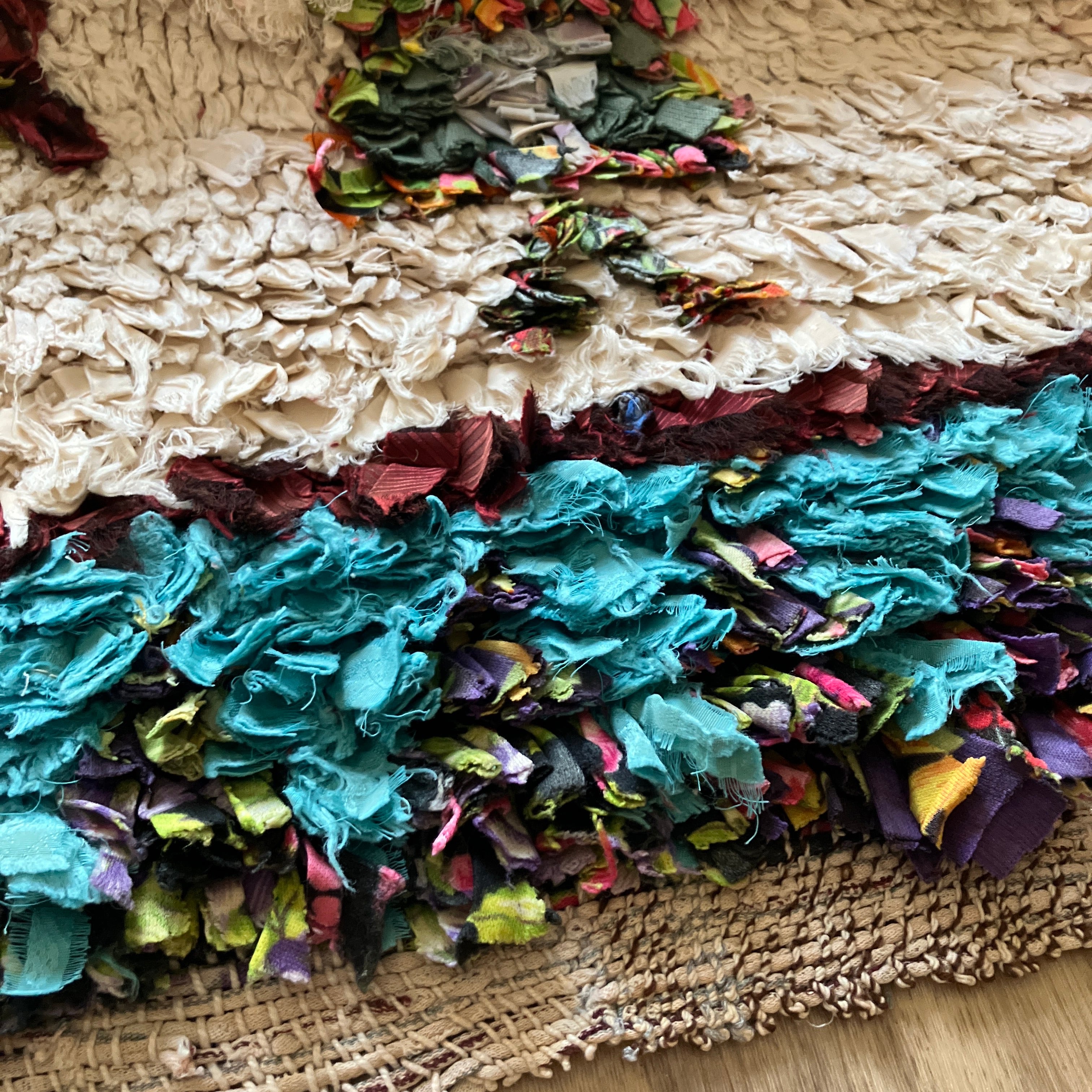 モロッコ ヴィンテージボシャルウィットラグ | 旅のカケラ