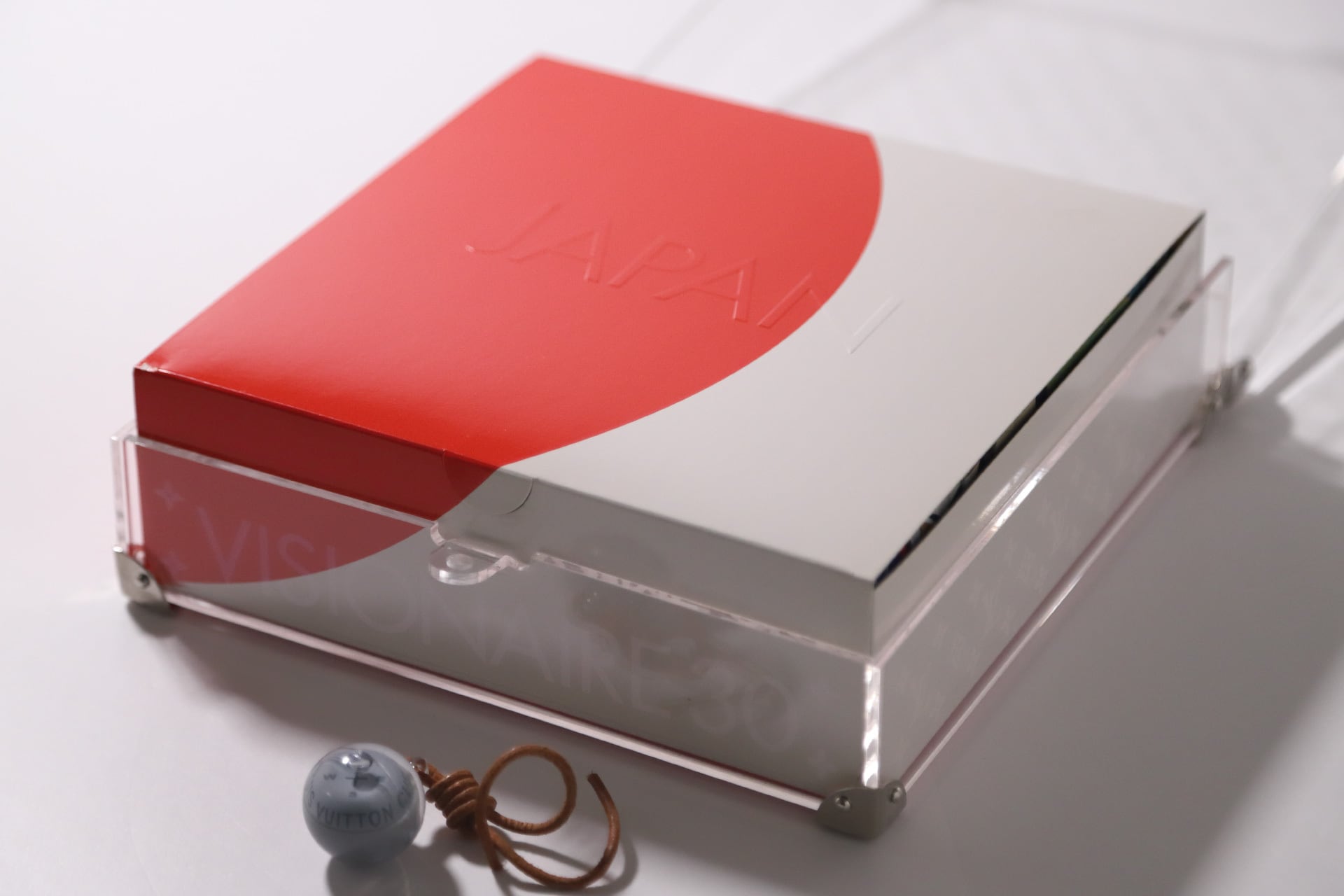 VISIONAIRE 30 GAME LOUIS VUITTON | CROSS_BOOKSHELF | VISIONAIRE