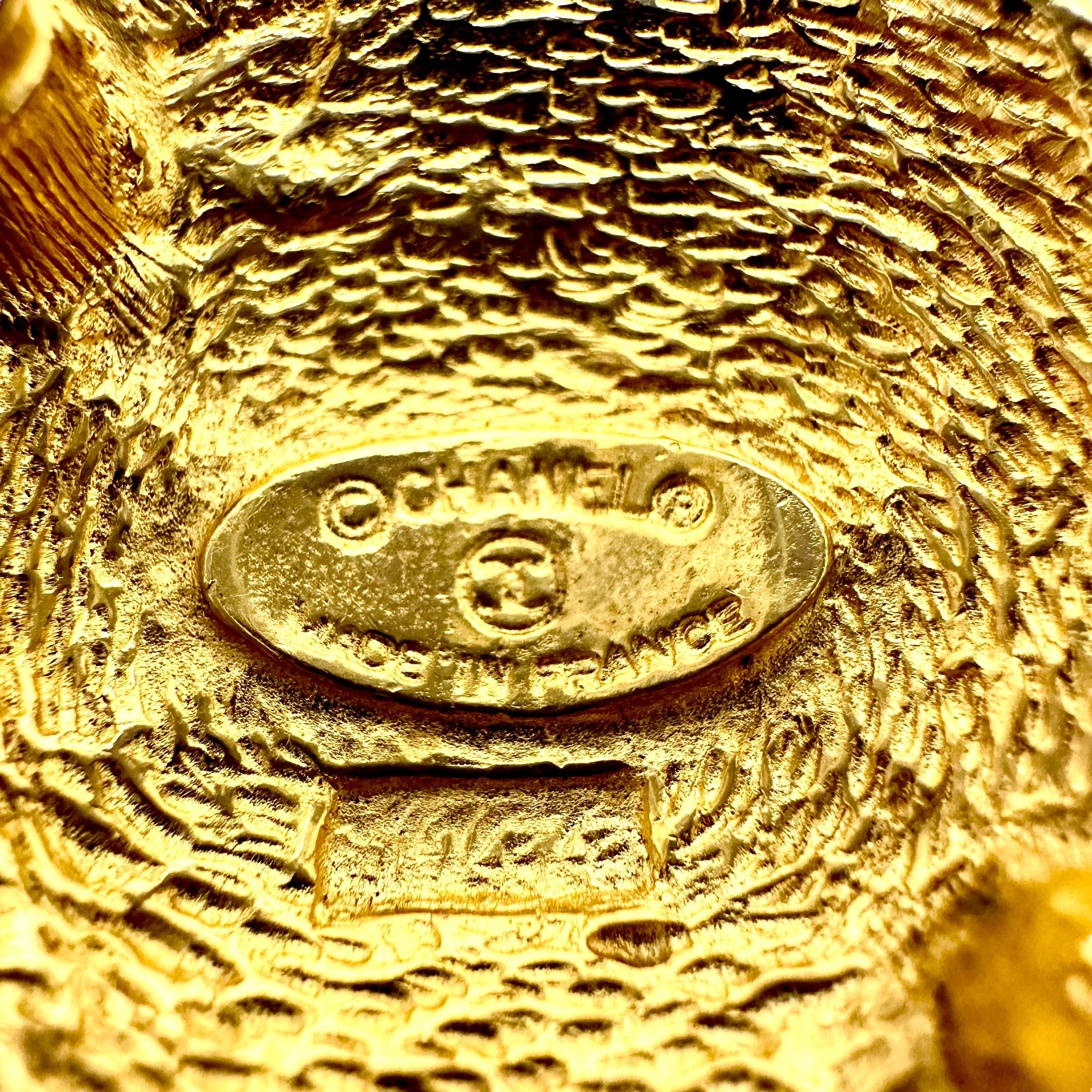 CHANEL シャネル マトラッセ ブローチ ゴールドアクセサリー 12690