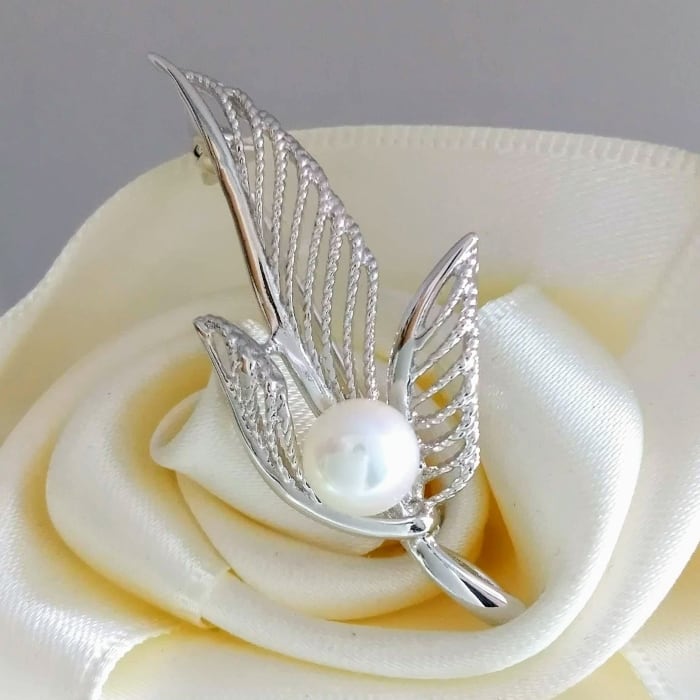 あこや 真珠 ブローチ シルバー 高級ロジウムメッキ リーフ 植物 ミル