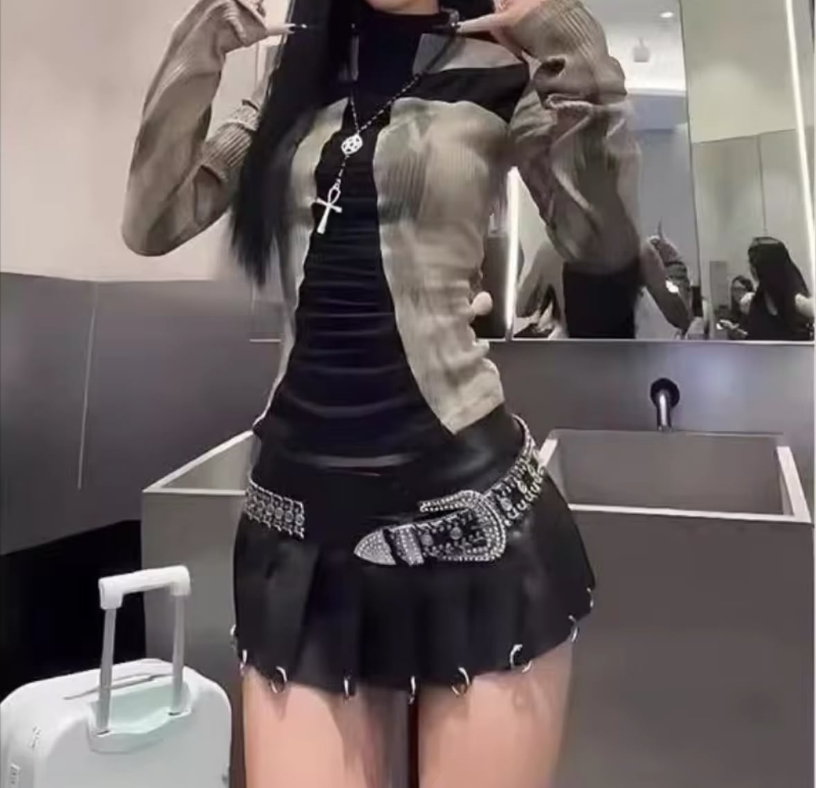 送料無料】y2k 平成ギャル グランジ 十字架クロスデザイントップス