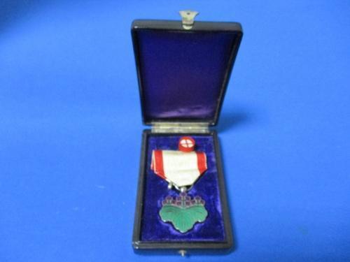 勲章 勲八等白色桐葉章☆1875年（明治8年）～／純銀製／漆塗箱付き／美