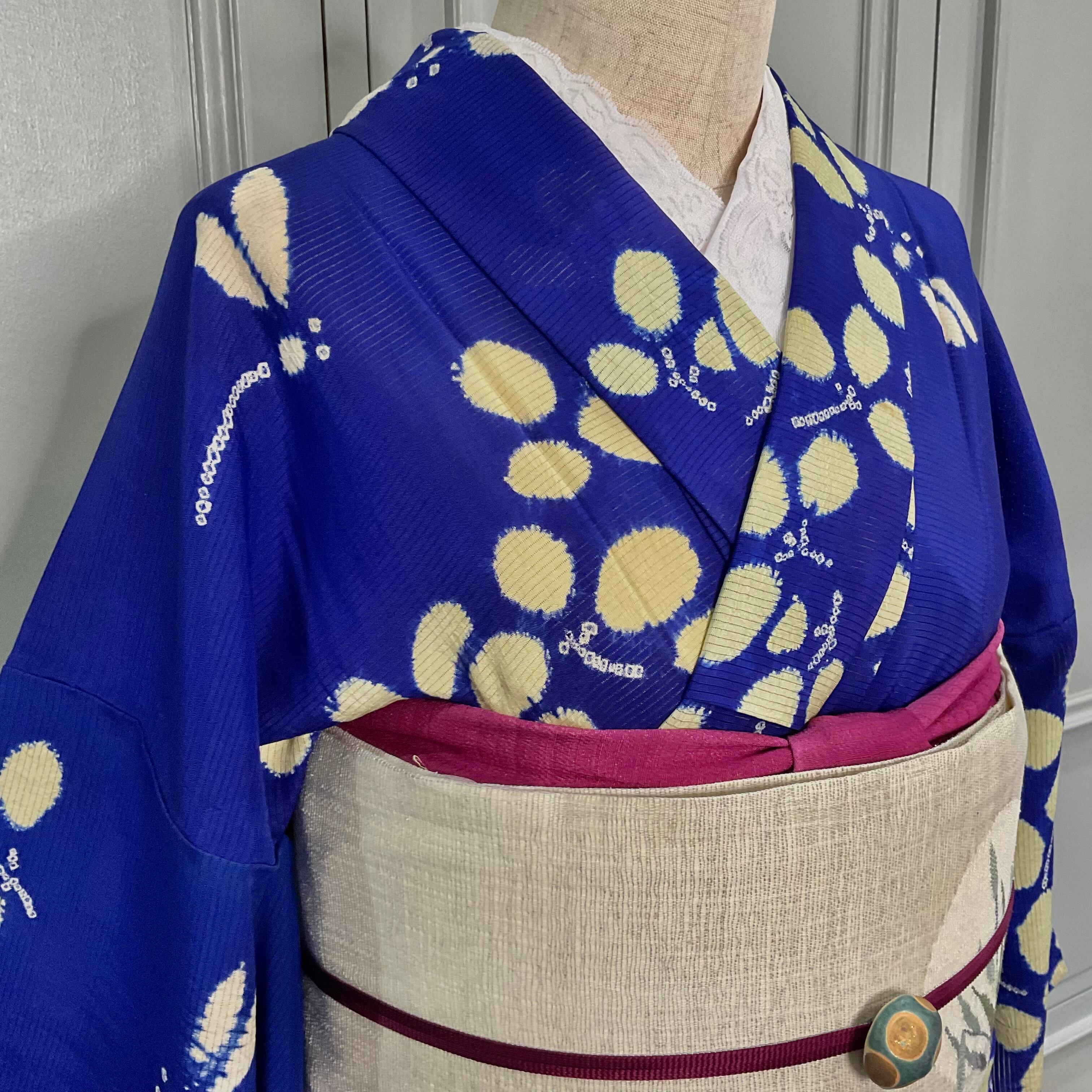 蜻蛉と萩＊夏着物 絽＊ロイヤルブルー 群青 葉っぱ 万博コーデ