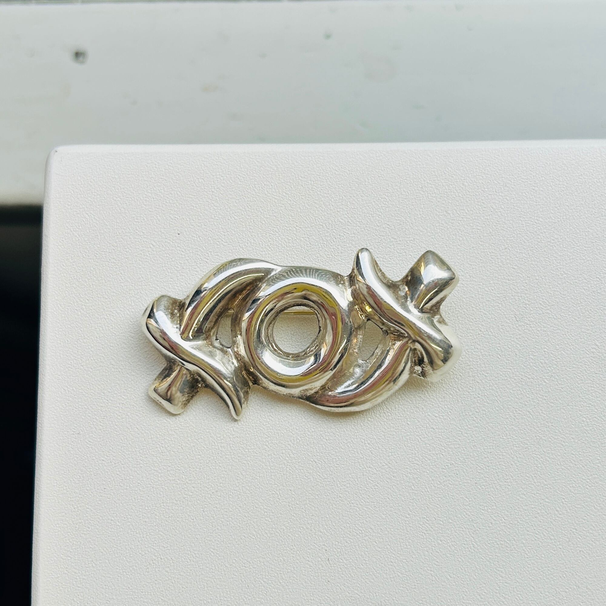 Mexico シルバー925 XOXブローチ | Milo Antiques & Vintage