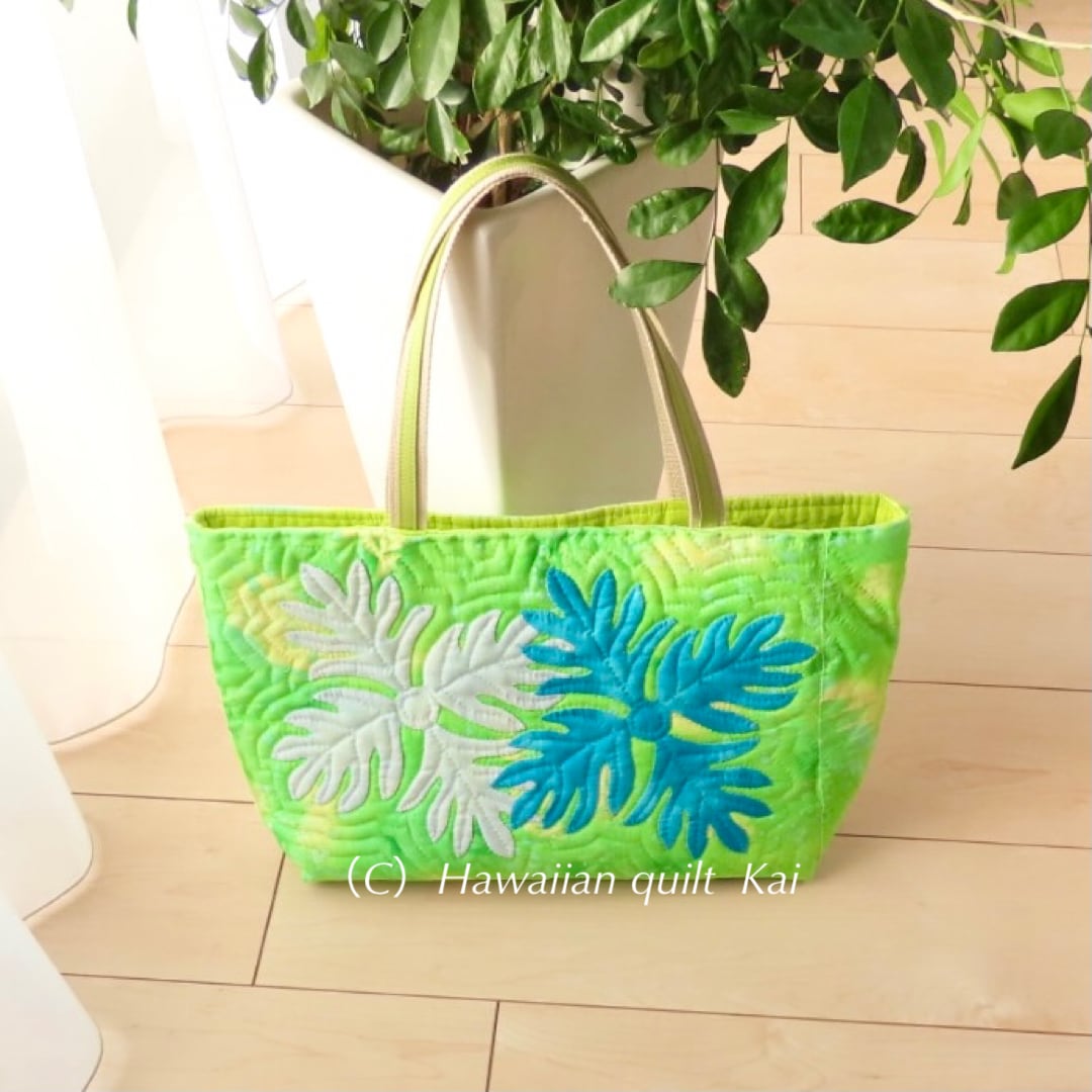 新緑が似合う パンの木のトートバッグ 肩掛けできます ハワイアン