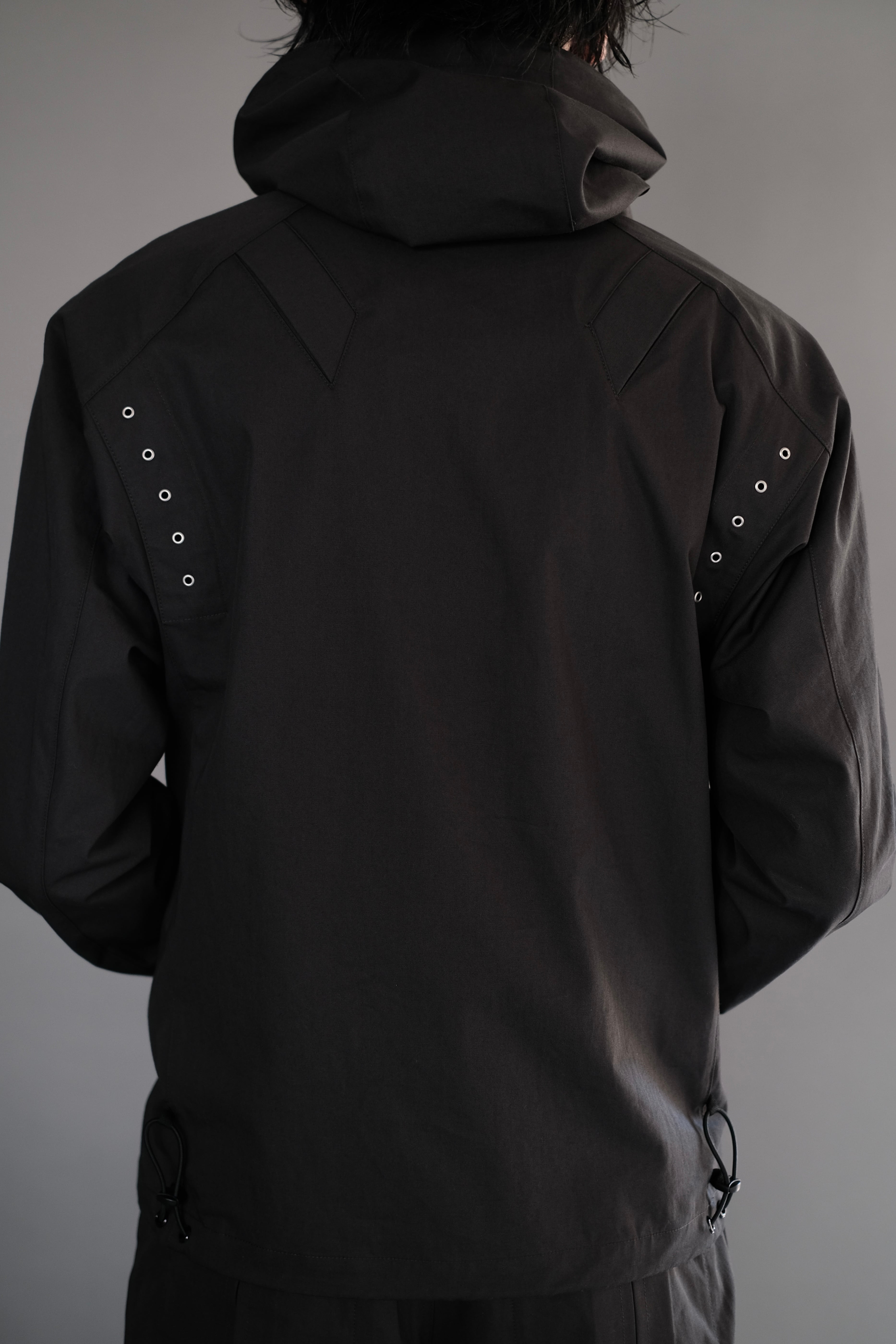 OMAR AFRIDI / AIDOS PARKA | LIVING