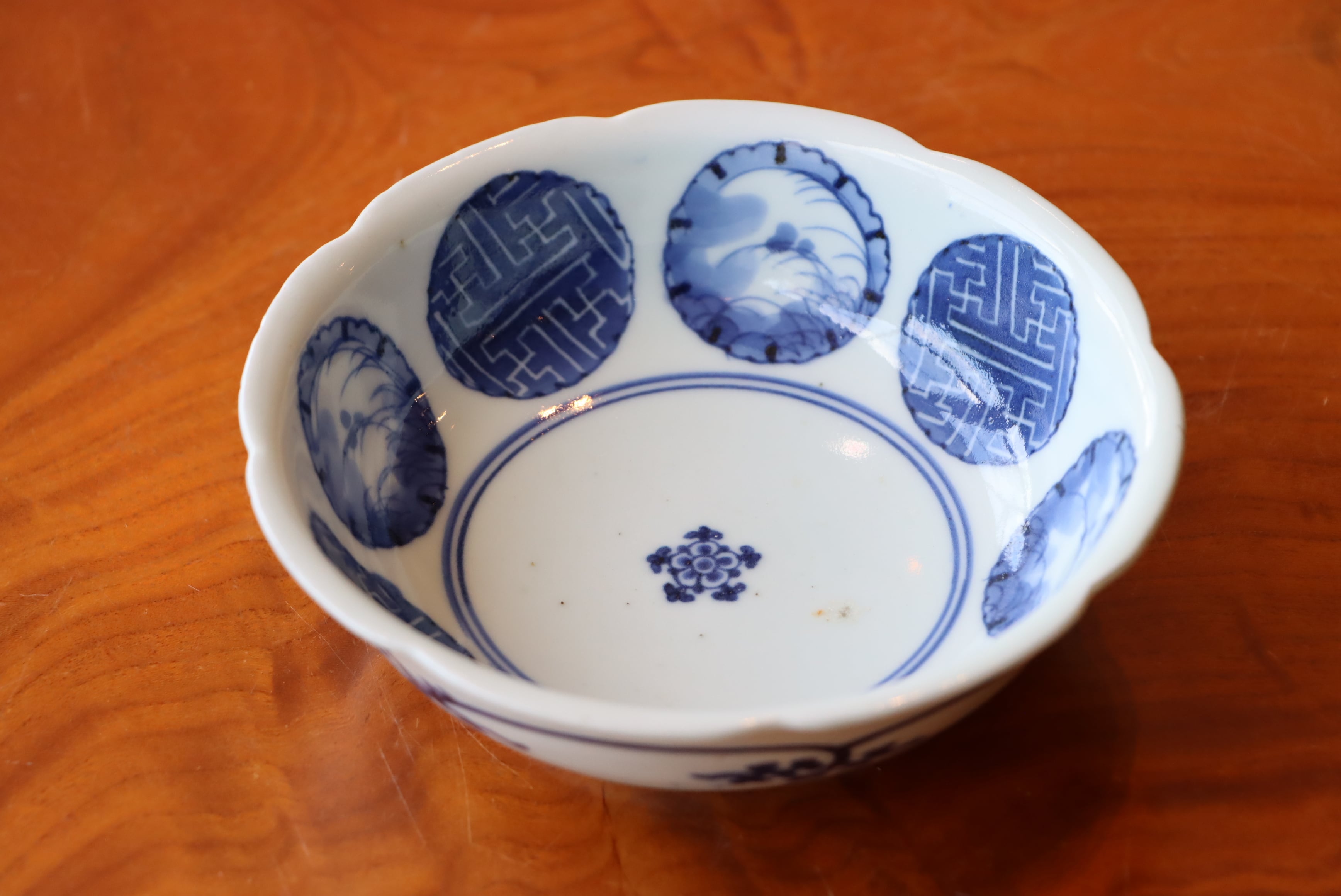 向付 古伊万里 染付 雪輪文 輪花 | (有)新原美術