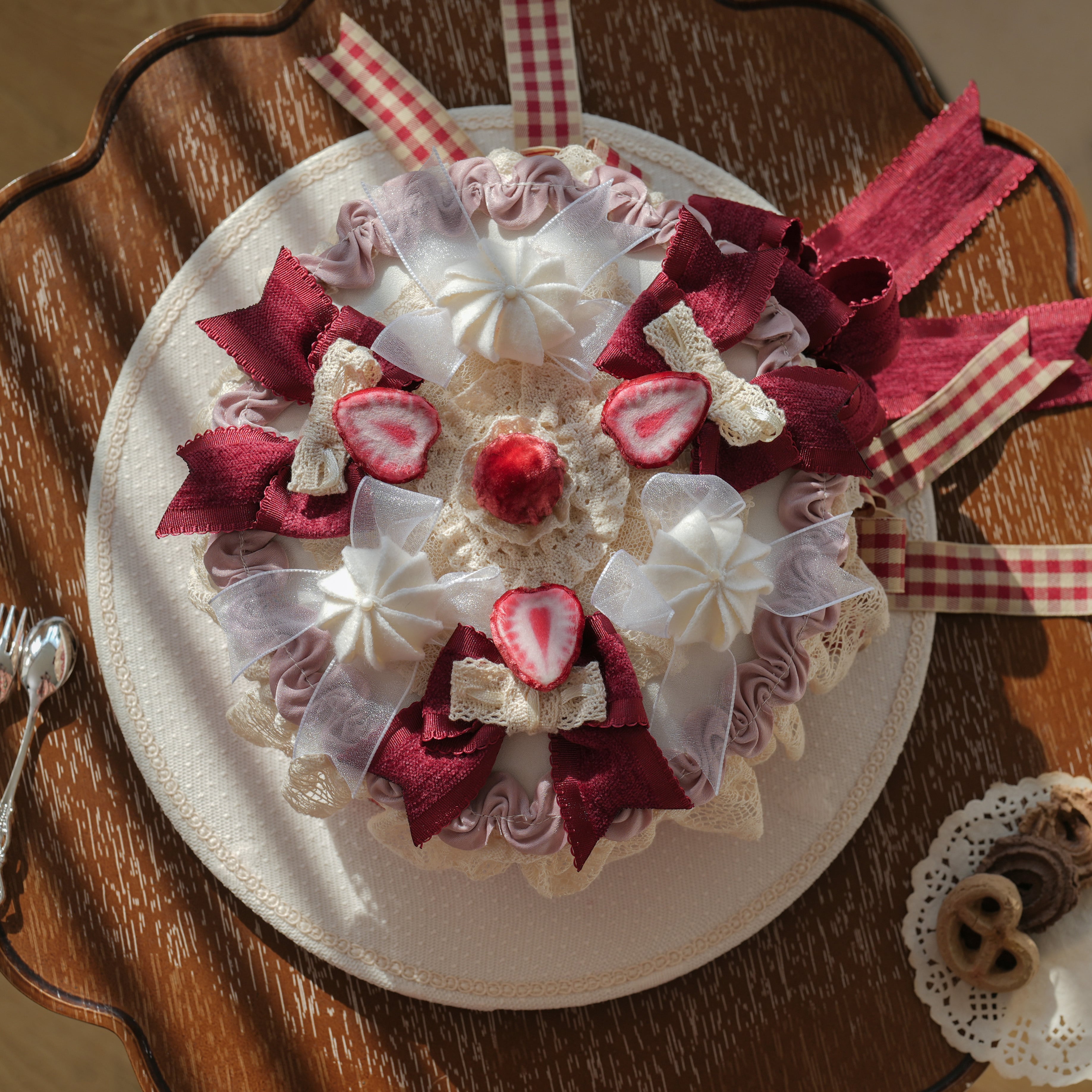 ホイップクリームホールケーキ ハット | HoshibakoWorks