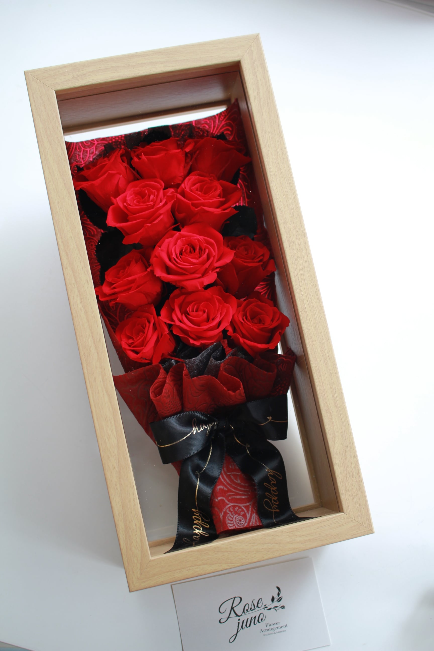 11本の赤い薔薇 フレーム入り＜最愛＞ | 福岡のプリザーブドフラワー