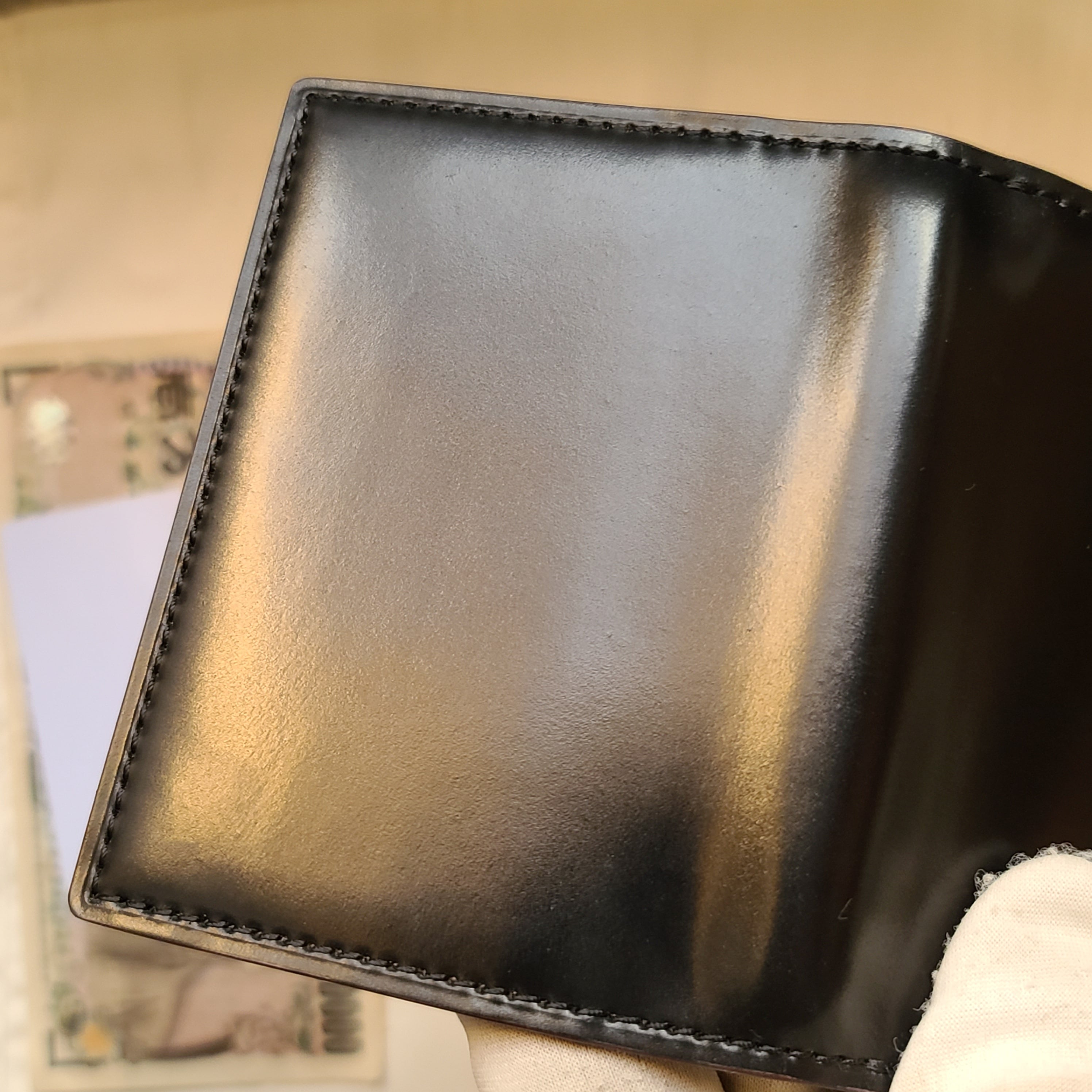 ガンゾ SHELL CORDOVAN 2(シェルコードバン2) ブラック 名刺入れ