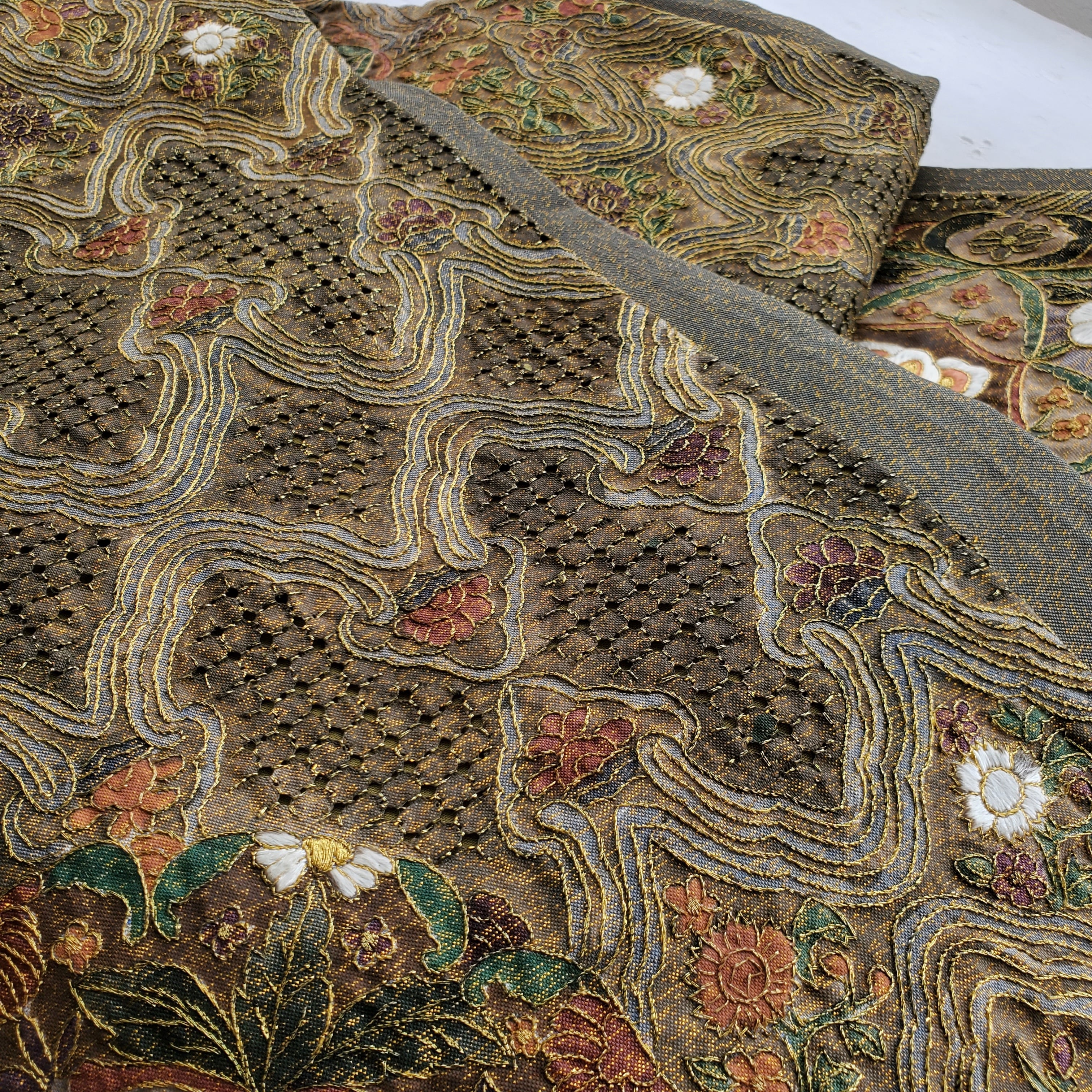 正絹 六通袋帯 汕頭 中国伝統刺繍汕頭刺繍 正倉院華紋 金糸