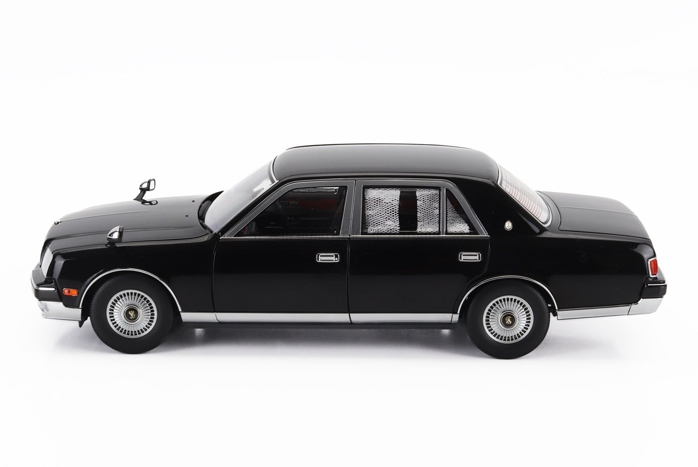 ミニカー 1/18 トヨタ センチュリー ALMOST-REAL 1/18 TOYOTA CENTURY