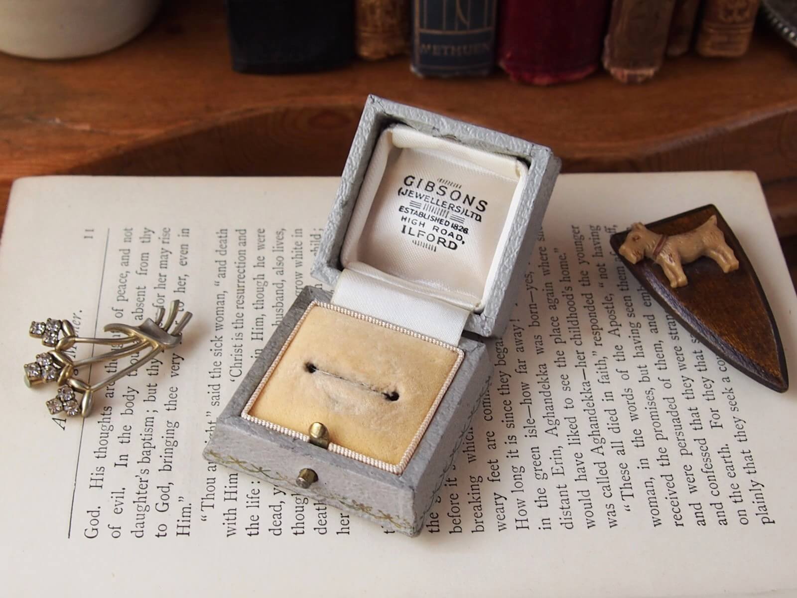 イギリスアンティーク リングケース リングボックス | Bonny Bee