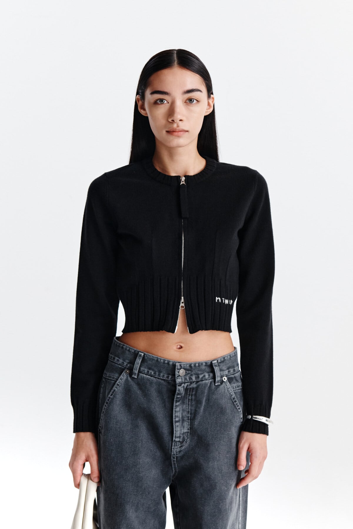 Matin Kim] ROUND ZIP UP CROP CARDIGAN IN BLACK 正規品 韓国ブランド