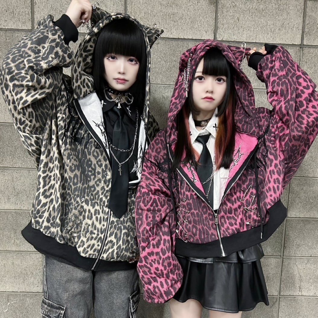 渋谷店で人気！】ネコ耳ヒョウ柄ZIPパーカー | VOLCAN&APHRODITE