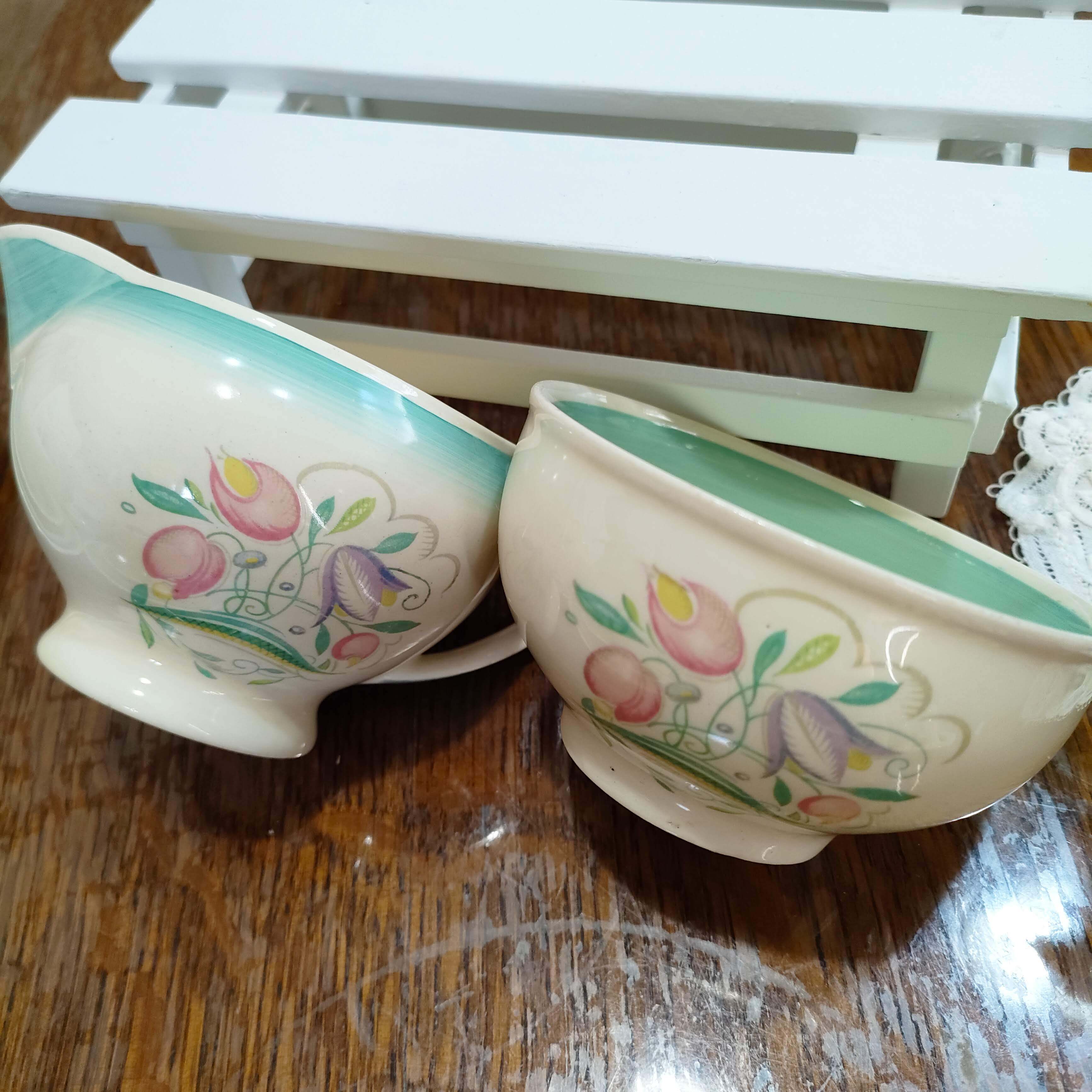 スージークーパー・ドレスデンスプレイ・ティーフォーツー・セット