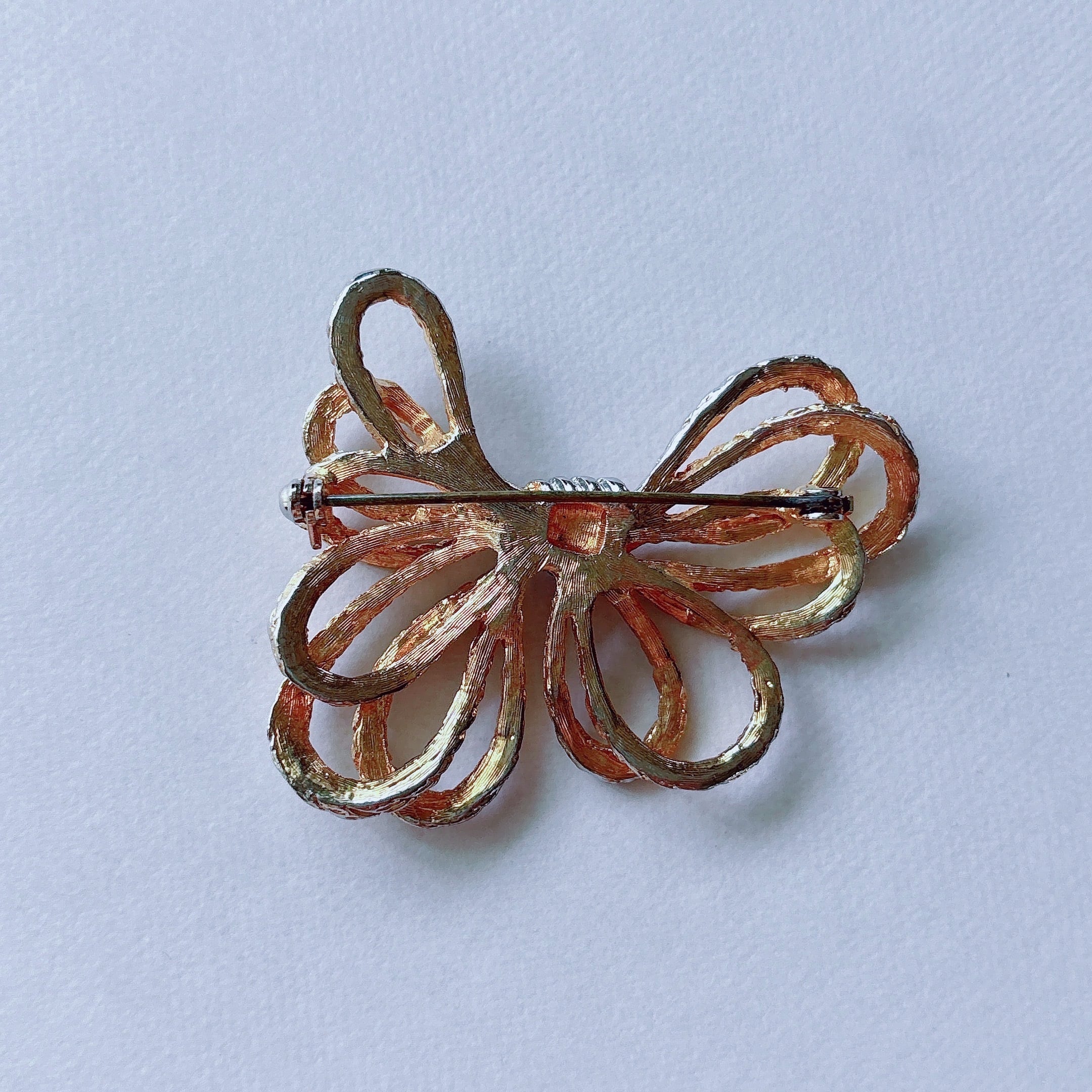 Vintage gold tone ribbon brooch ヴィンテージ ゴールドトーン リボン