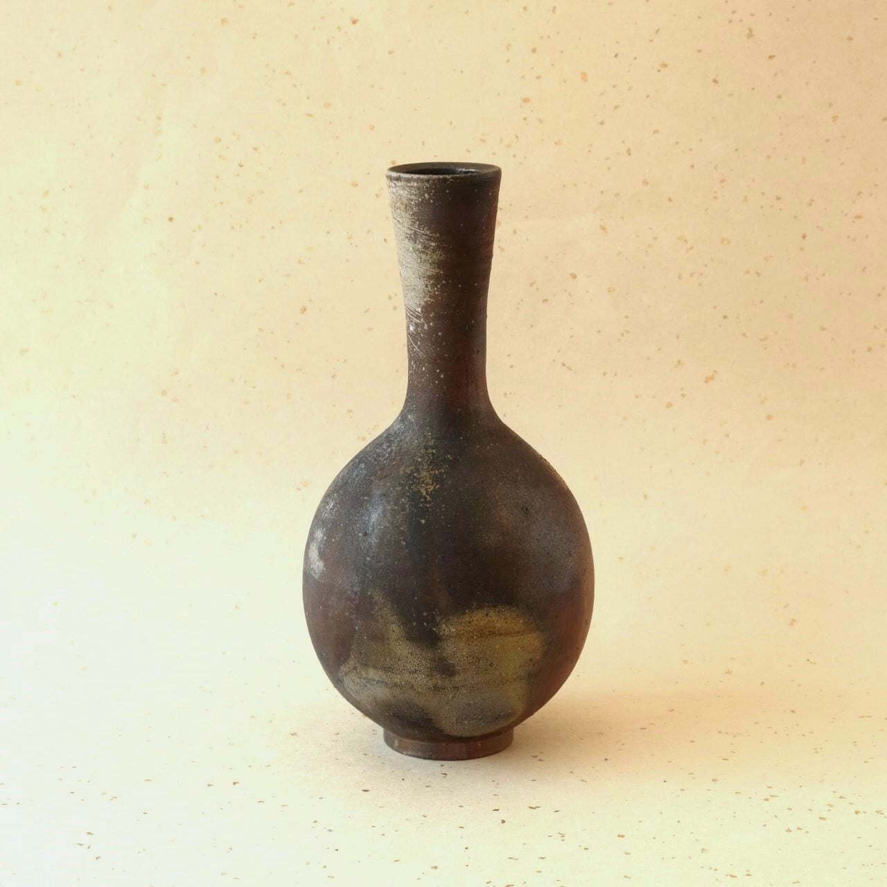 鶴首花入 TSURUKUBIHANAIRE/02 | 備前焼窯元 宝山窯｜hozangama lab.+