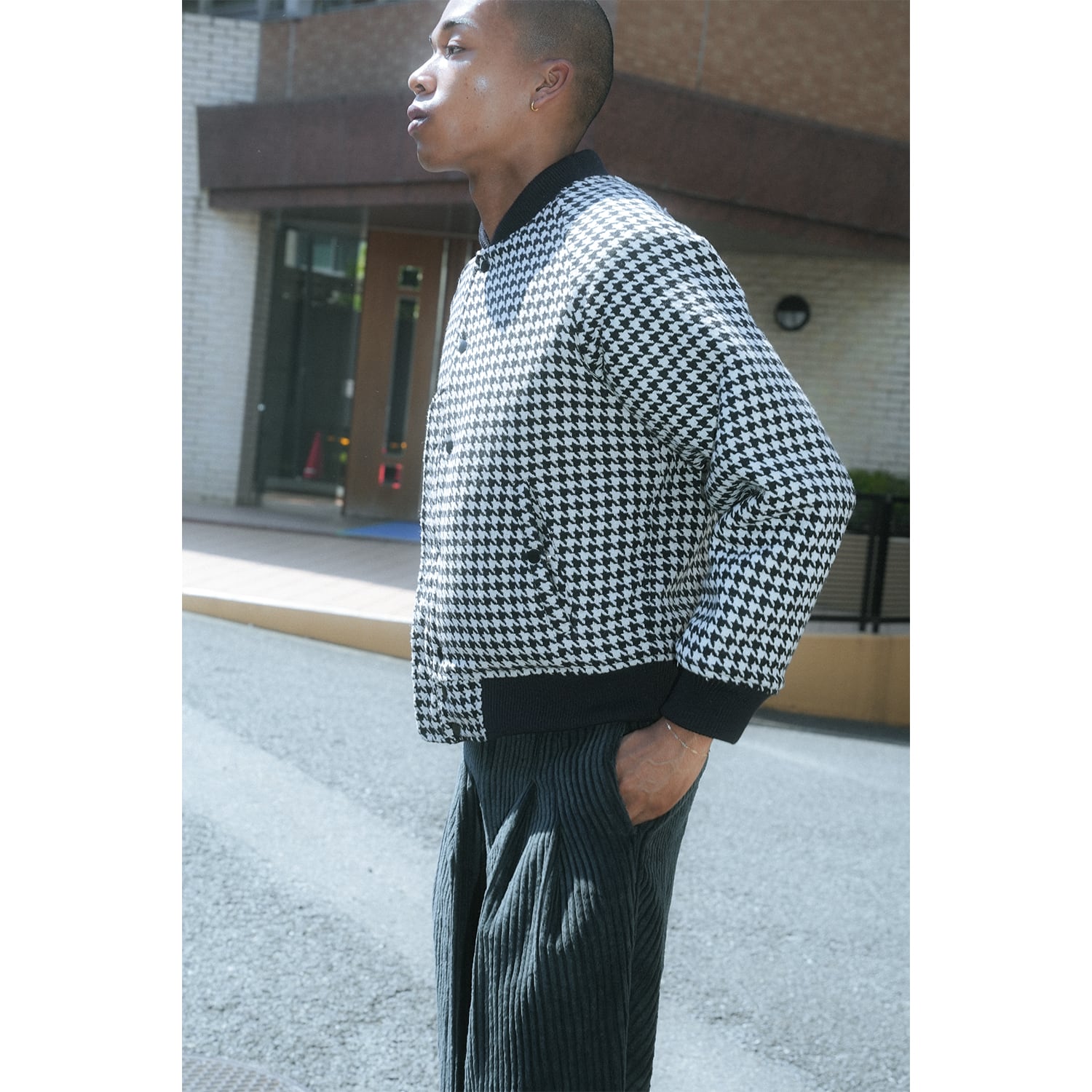 UNEEK BASEMNT - Discover independent style.