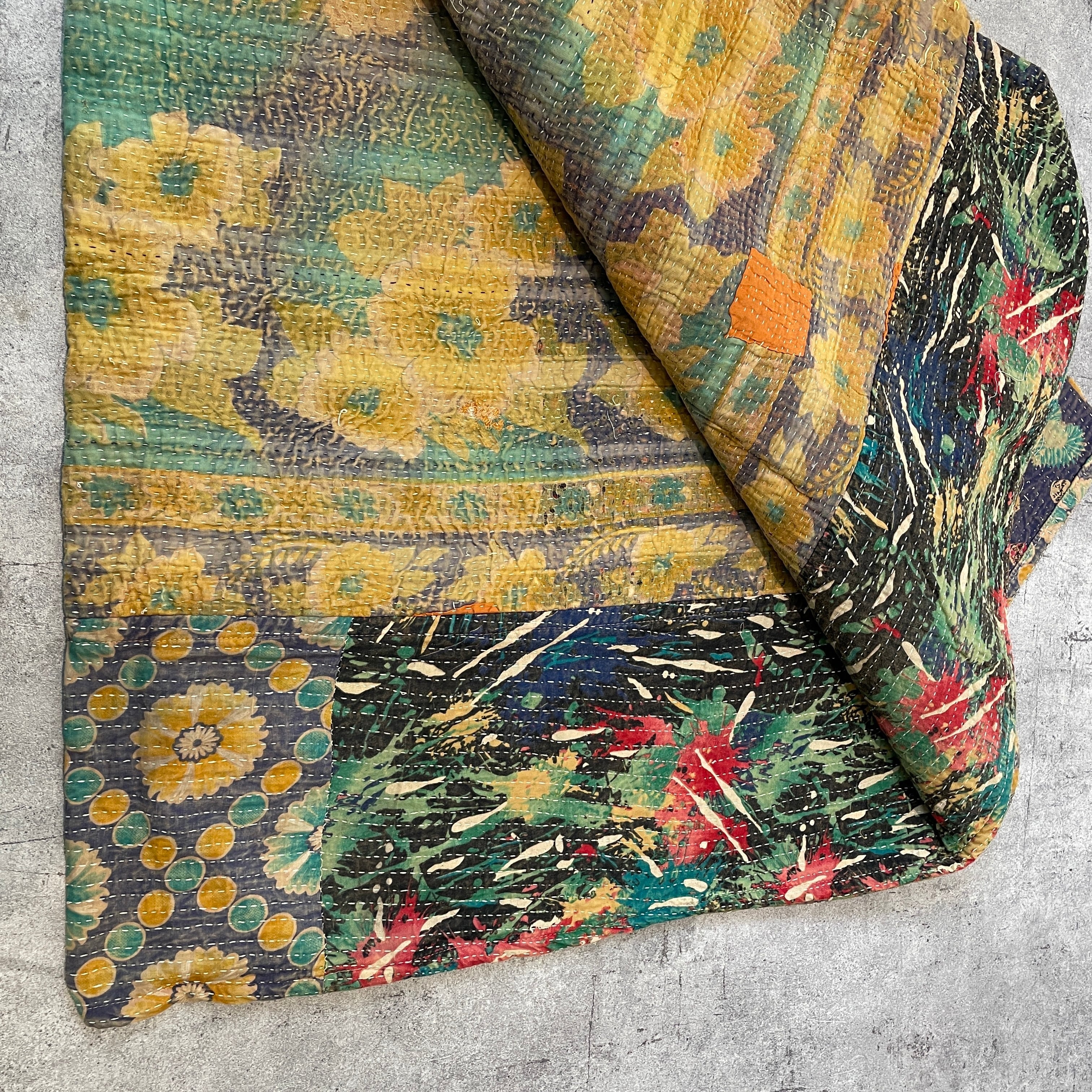 69】インド直輸入 ビンテージ ラリーキルト カンタ キルト