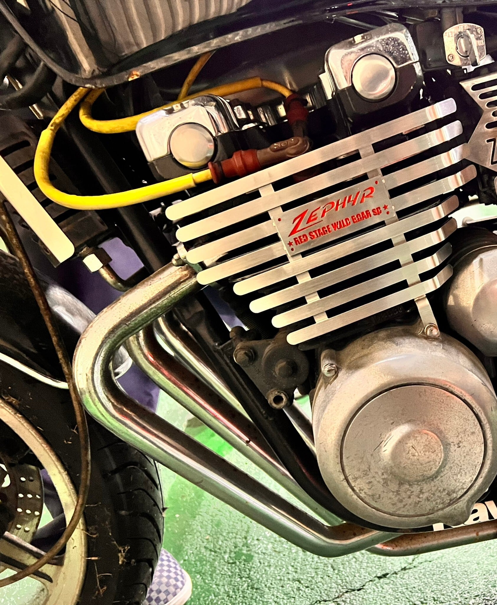 オリジナル ゼファー エンジンフィンカバー 鏡面ステンレス製 ドレス