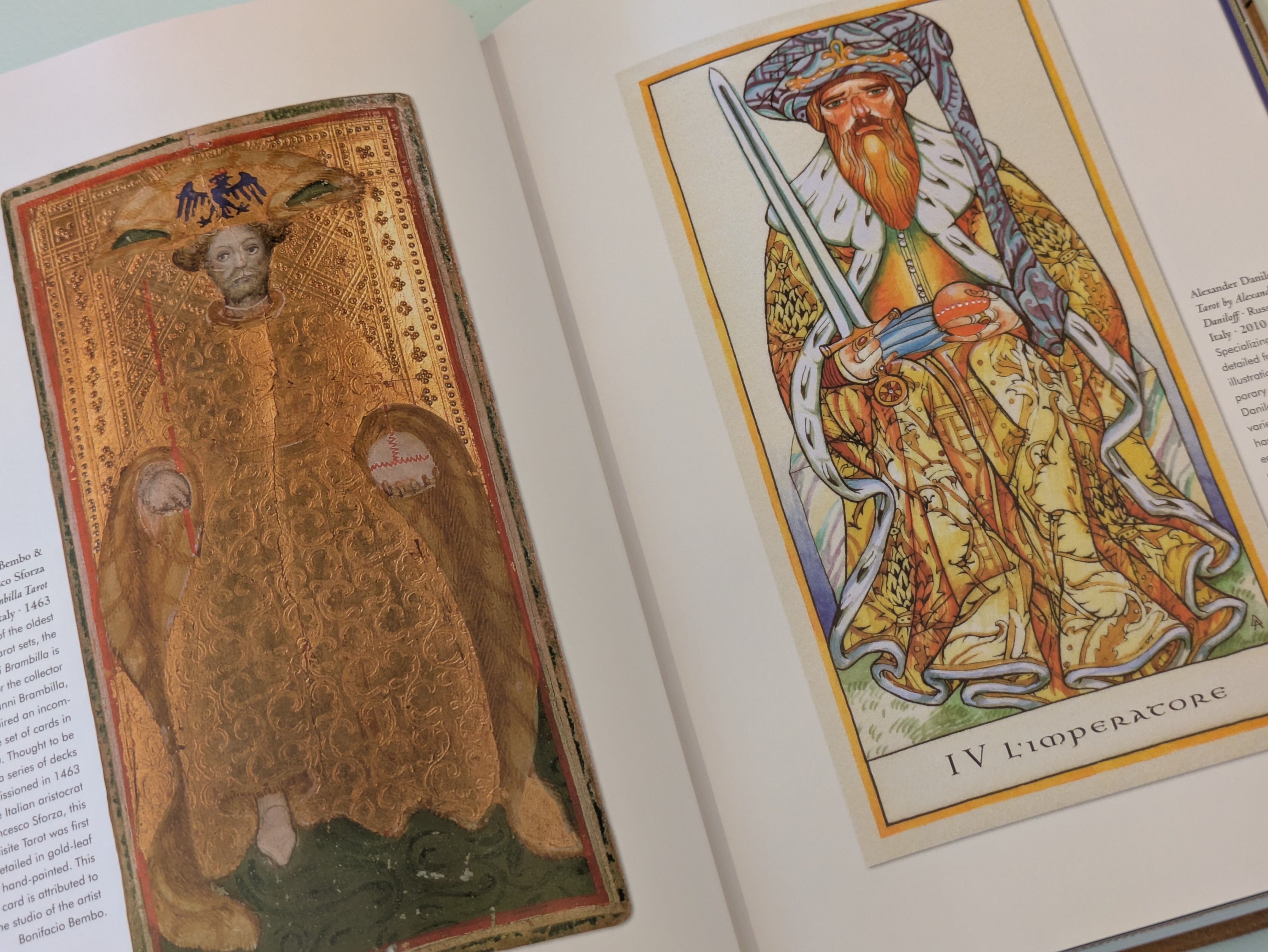 Tarot : The Library of Esoterica / タロット | Photobooks on the