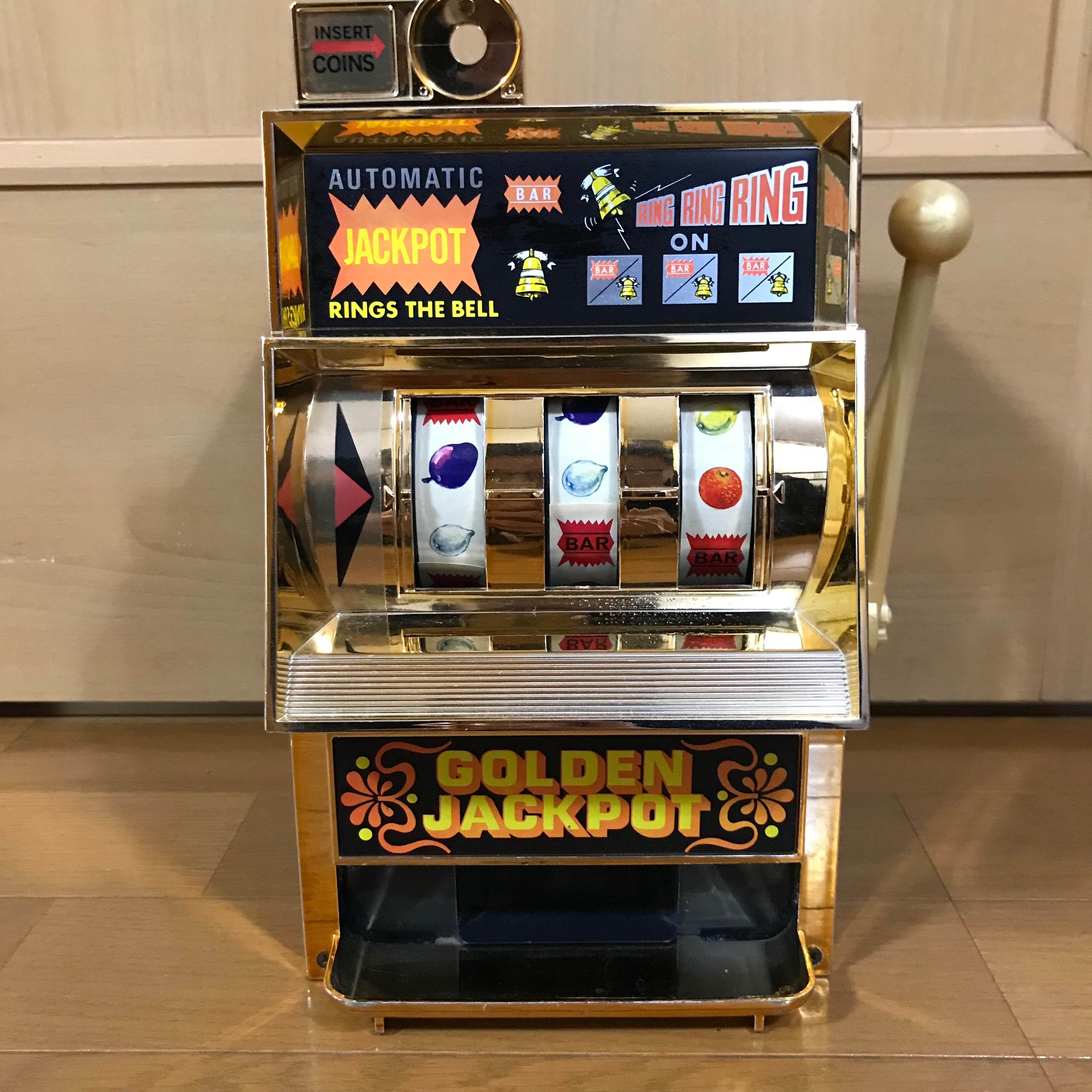 ニューヨーク購入 GOLDEN JACKPOT スロットマシン レトロなデザイン