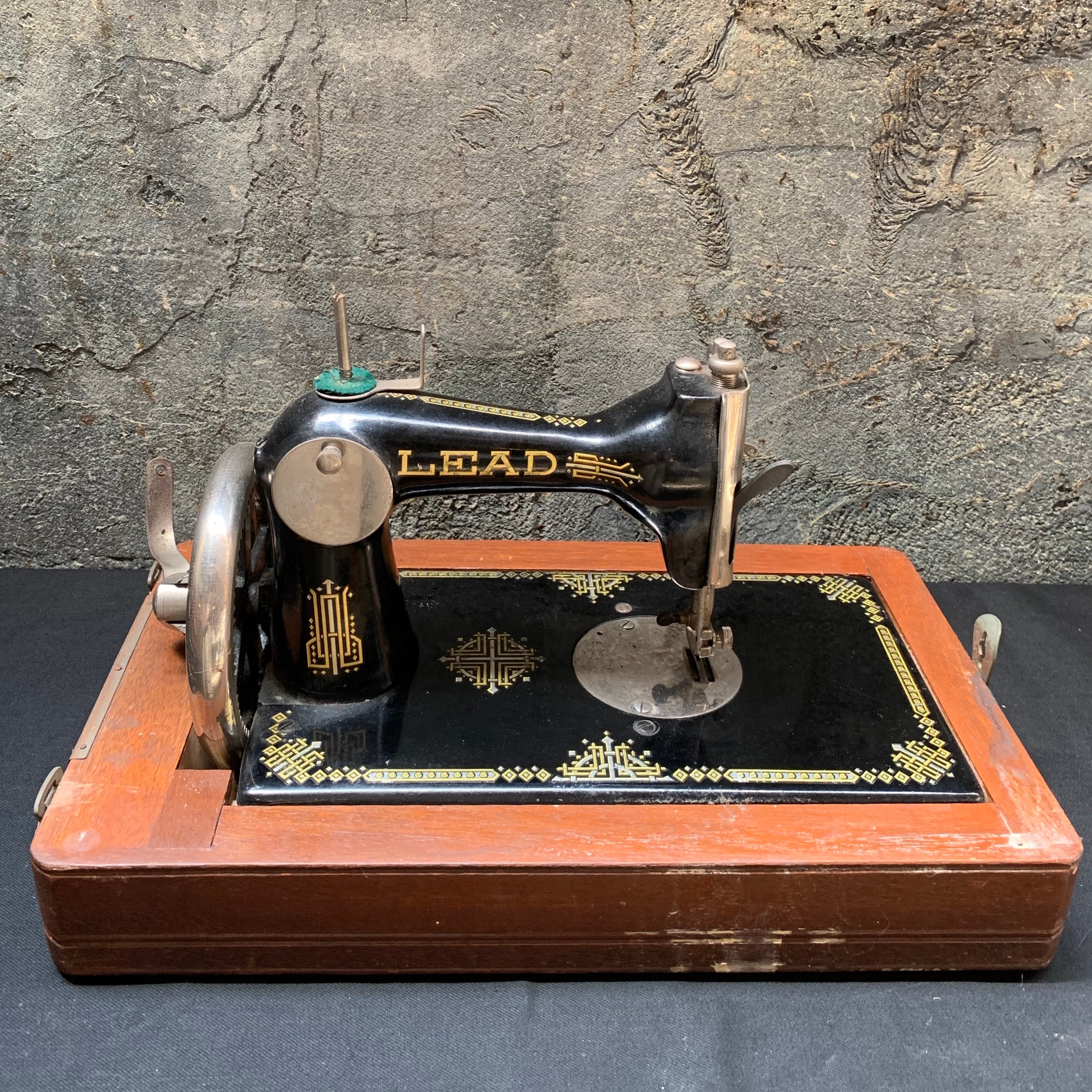Japan Vintage 卓上 ミシン LEAD アンティーク 手回し式 木製カバー付
