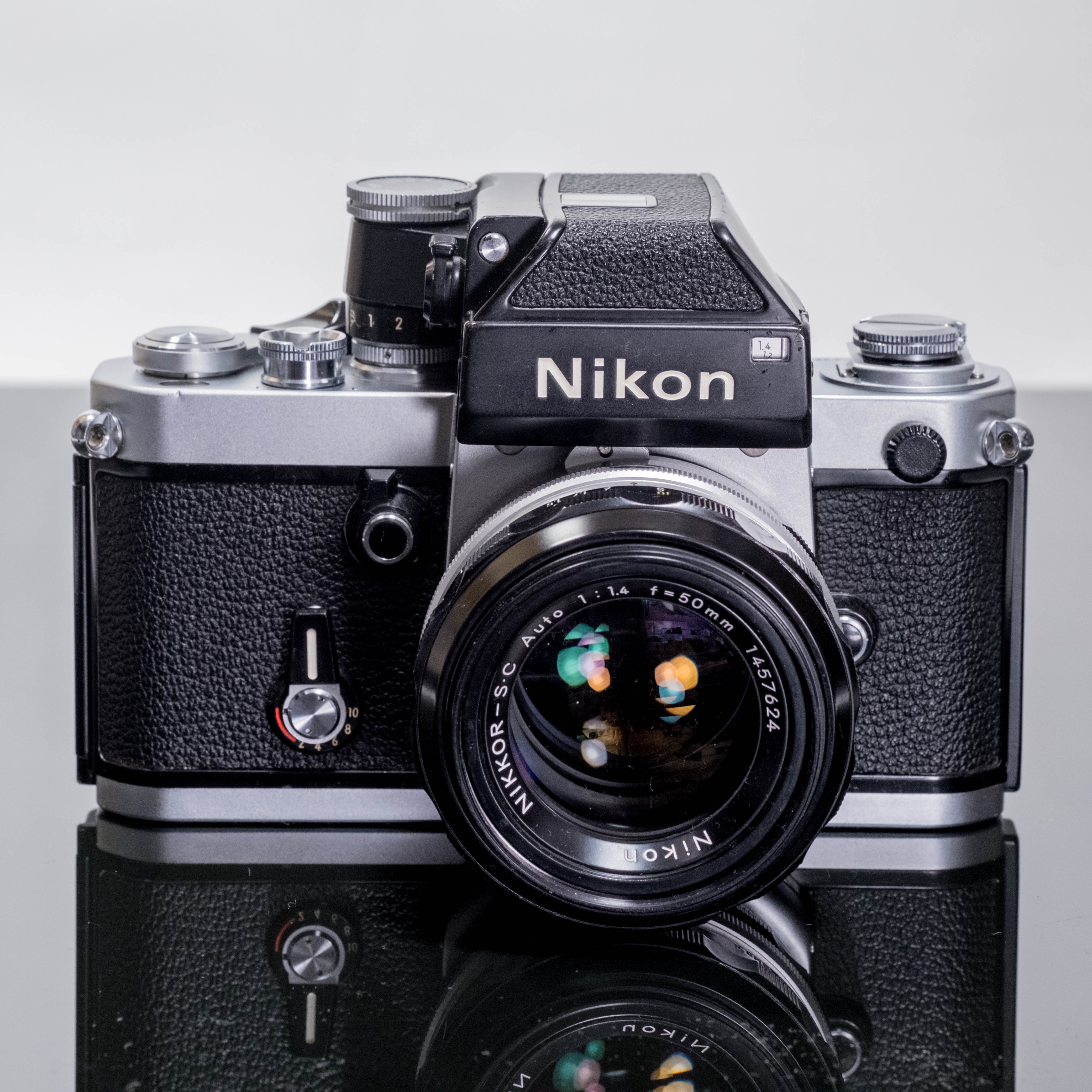 Nikon F2レンズ付き+オプション 【フィルムカメラ・ニコン