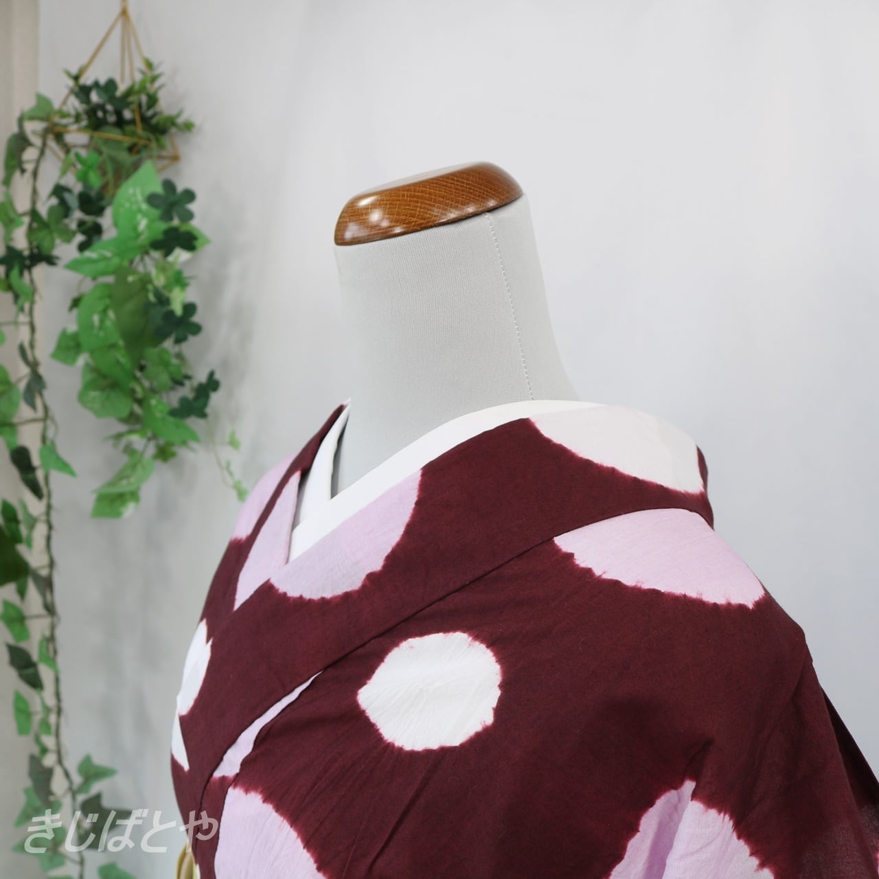 有松鳴海絞り浴衣 桑の実色に水玉 | きじばとや